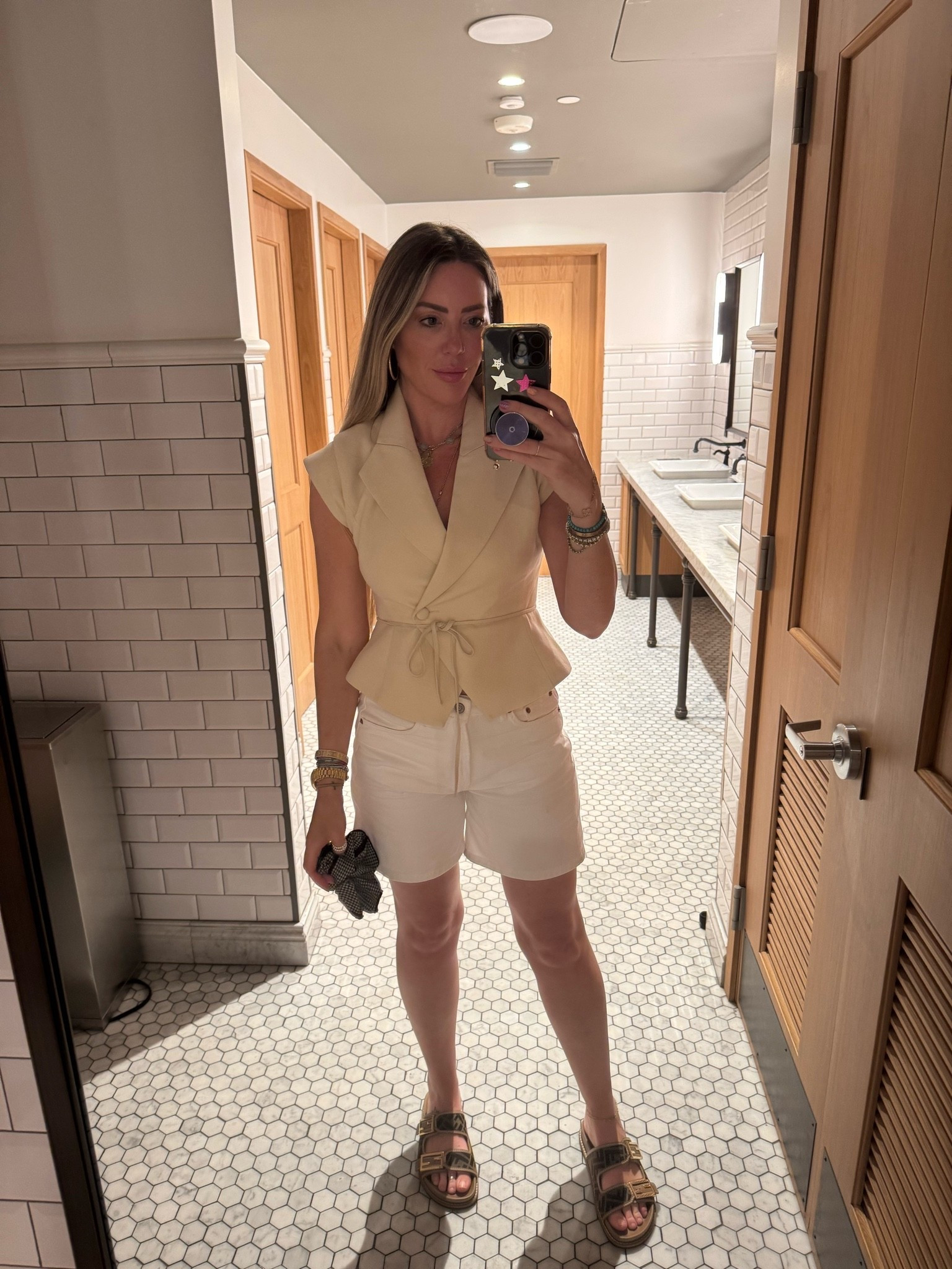 Easy vest and shorts