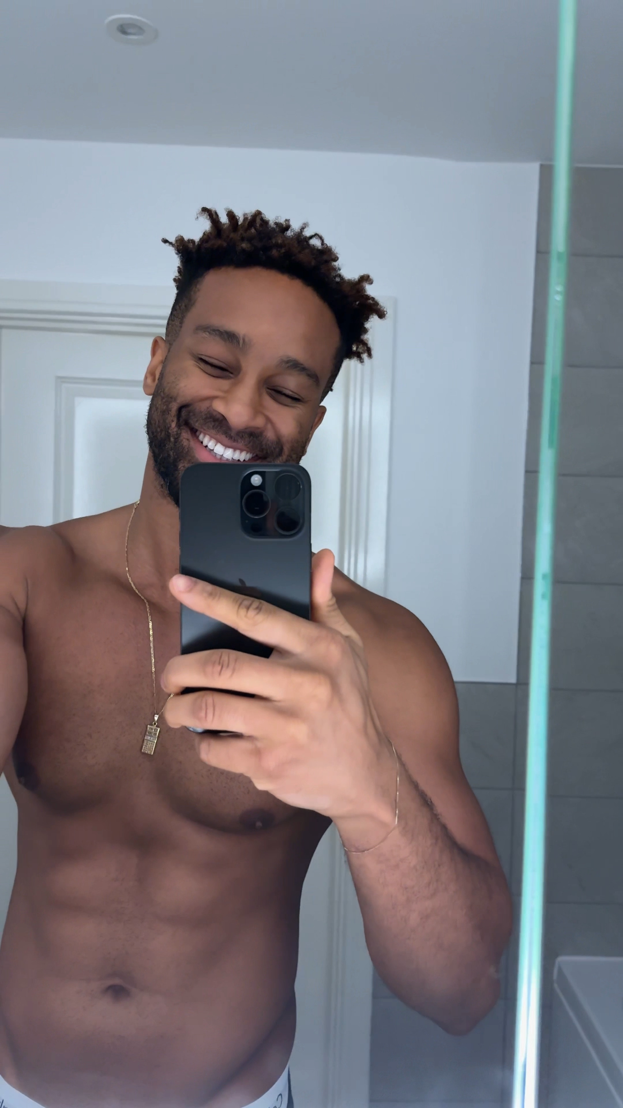 The Ordinary, skincare, skincare routine, face wash, face serum, men's skincare, beauty essentials, skincare hero’s, face cleanser, face cream, skin essentials, All Skin Types, Hyaluronic Acid 2% + B5

#LTKSeasonal #LTKbeauty #LTKeurope