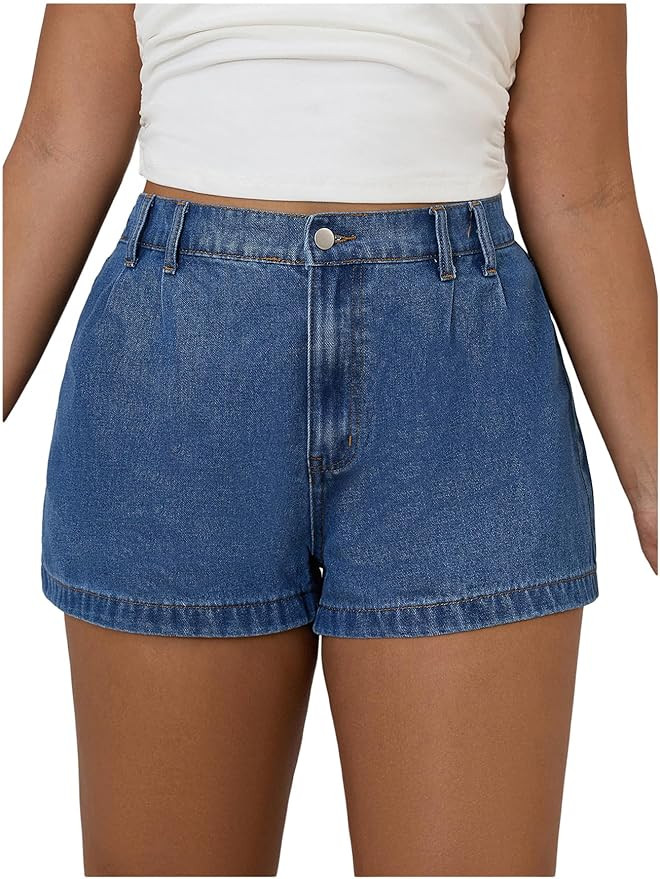 WDIRARA Women's Plus Size High Waist Pleated Wide Leg Jeans Denim Shorts with Pockets | Amazon (US)