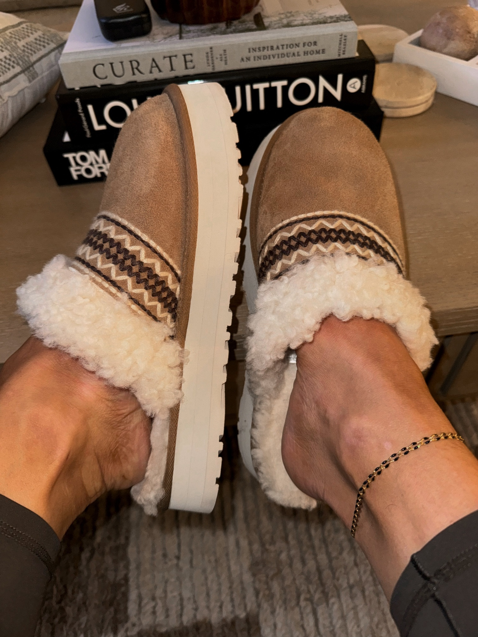 Cozy 🤎🫶🏼☕️ I like to size up in UGGs! 

Seasonal / for her / slippers / comfy / shoes / gift idea / Holley Gabrielle 

#LTKSeasonal #LTKShoeCrush #LTKGiftGuide