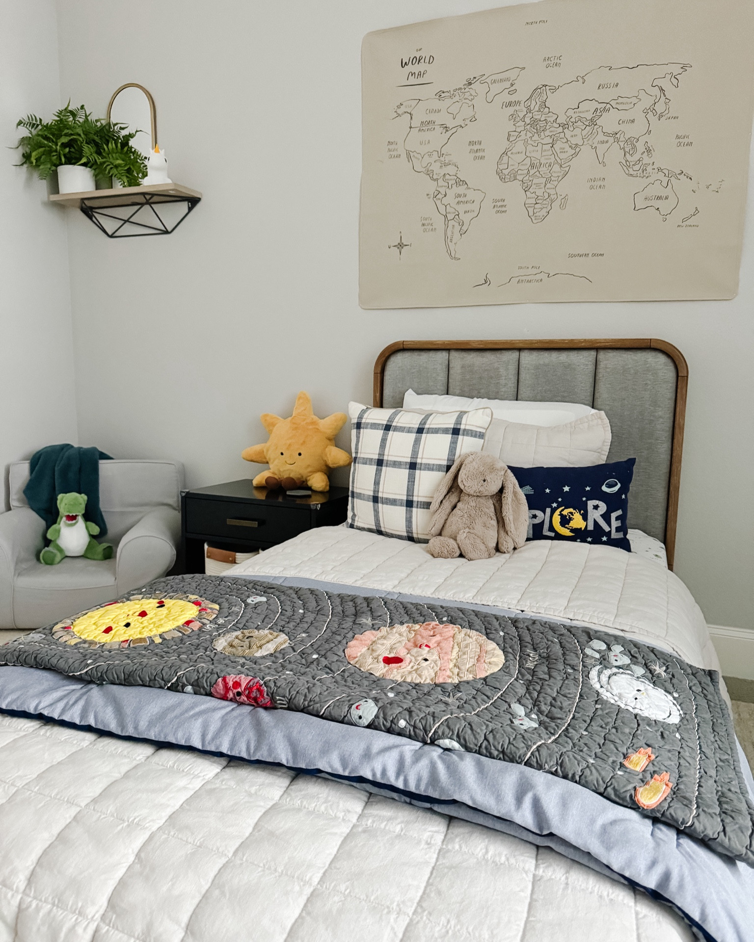 Toddler boy’s room, kids room decor, little boy’s room, boys bedding

Crate and Kids, Target kids decor, Quince quilt, Jellycat stuffed animals, space themed room @onequince #onequince

#LTKKids #LTKHome