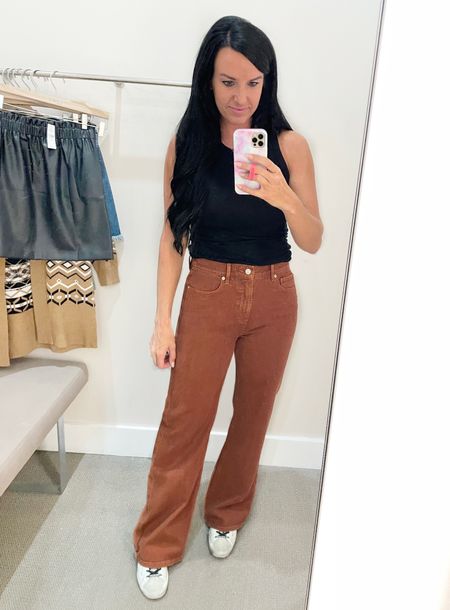 LOFT goodies from the Friends & Family sale! (Code BFF for 40% off!)

•Wide leg High waisted Jeans: I sized down- they run big and are little stretchy!



#LTKworkwear #LTKunder100 #LTKsalealert