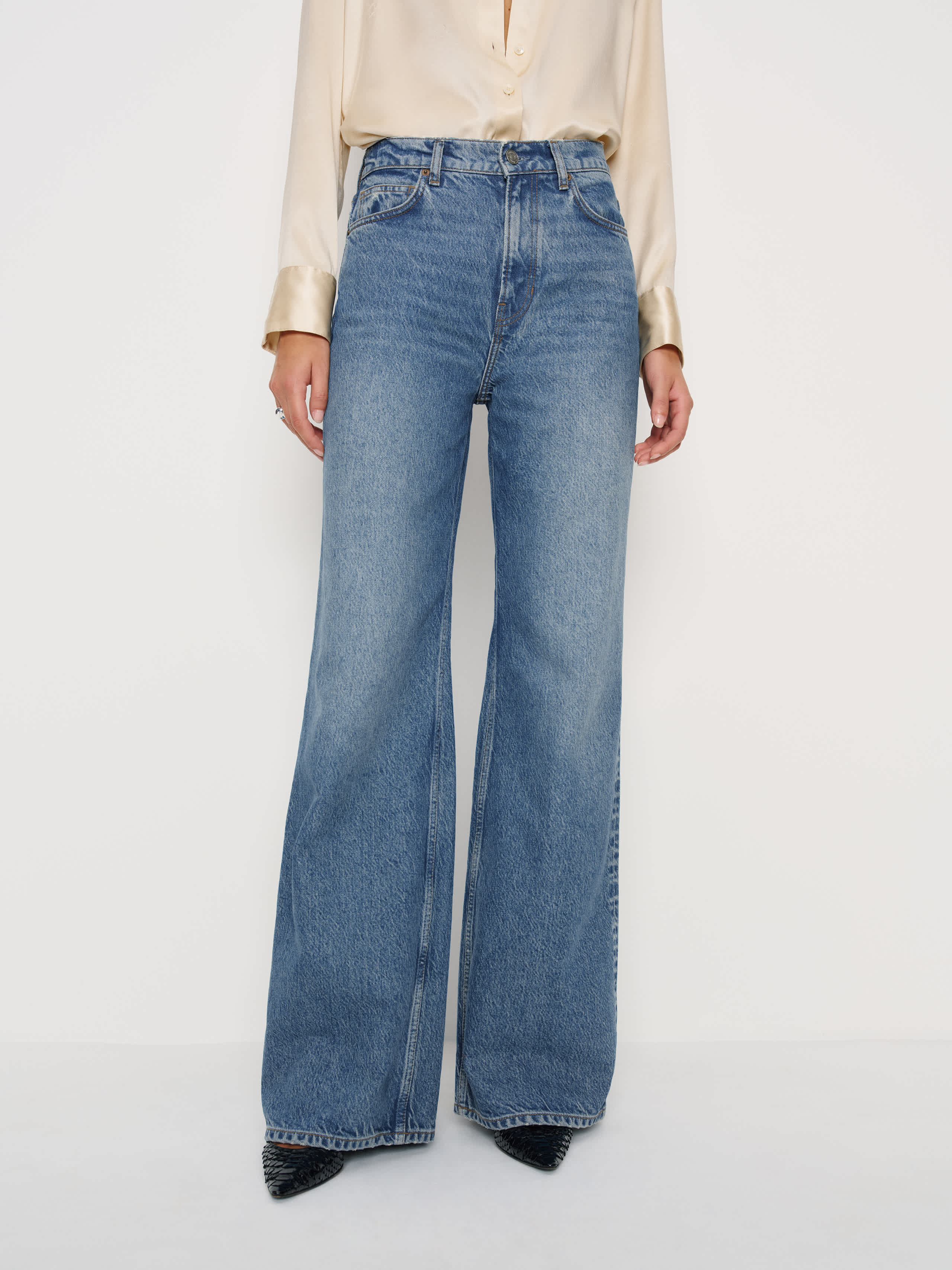 Cary High Rise Slouchy Wide Leg Jeans | Reformation (Global)