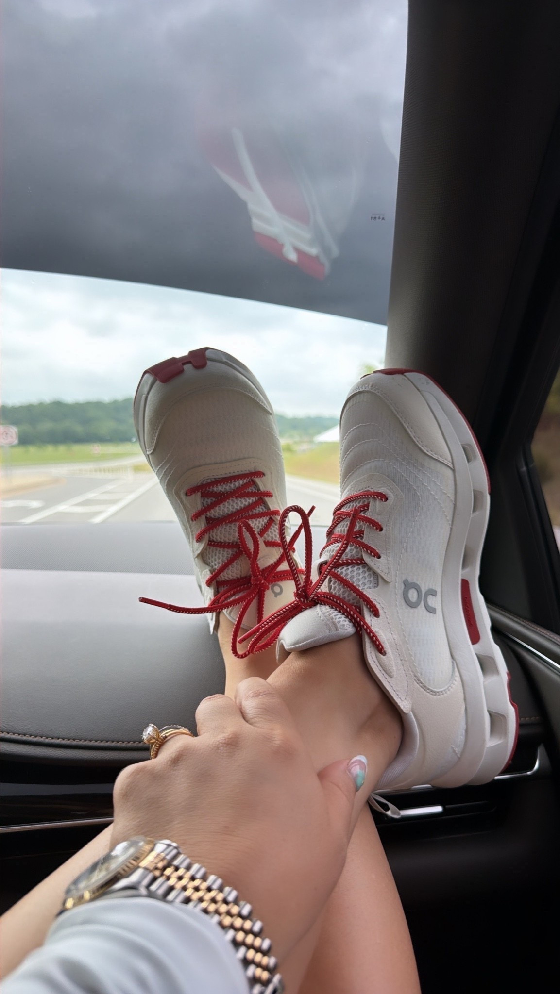 Okayyyy these Cloudzone Moon sneakers might be my new obsession 🤍❤️ The perfect mix of sporty + cute and they make every outfit look effortlessly put together 👟✨

 #LTKStyle #SneakerStyle #OnCloud #EverydayStyle #CasualOutfits #OOTD #FashionFinds #SneakerObsessed

#LTKdayinmylife #LTKmomlife #LTKootd