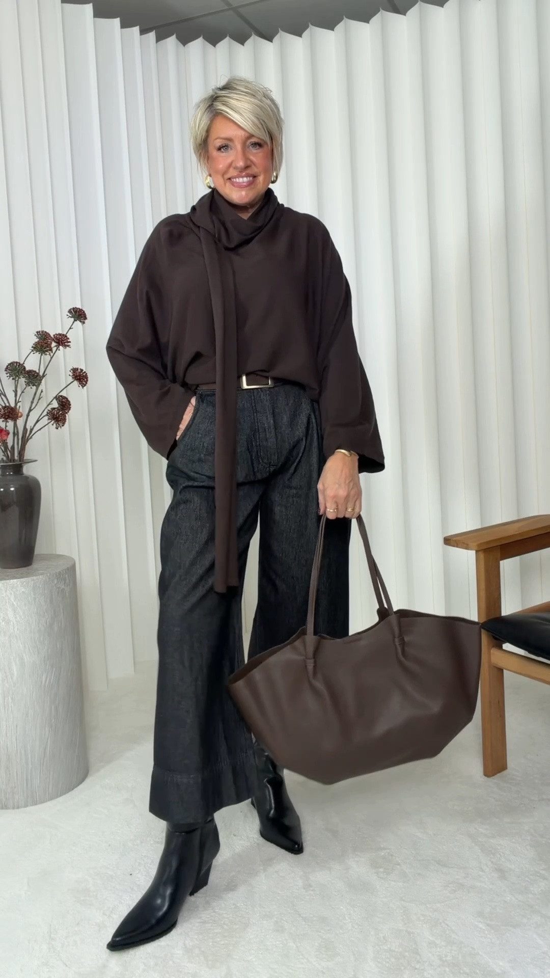 Pullover mit Schal & Jeans