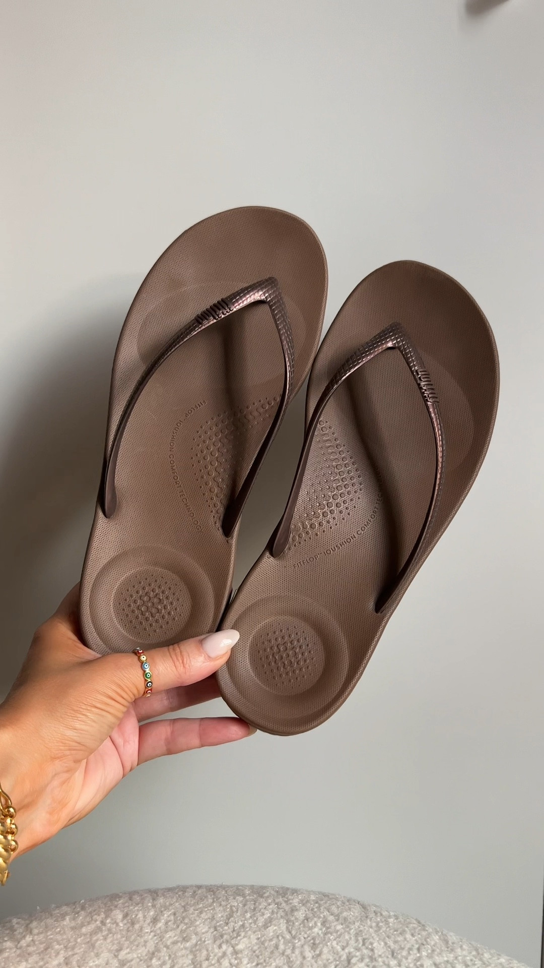 Hands down the most comfortable run around flip flop! The comfort level of the @fitflop iQushion is incredible! Have you tried them?

Ergonomic Flip-Flops engineered with iQushion air-foam cushioning, with impact pillows at high pressure areas, for non-stop comfort and they look fab! 

I bought them in black many years back and oh my have they had some wear! Still going strong today and I’ve just added the bronze colour to my collection. Perfect to pair with lighter colour outfits. 

Fit Flop offer a wide range of fab colours to choose from and selected styles are currently on sale!


#fitflop #flipflops #comfyshoes #sandals #summersandals #fitflopiqushion #ergonomic #ergonomicshoes #funflipflops #summershoes 


#LTKunder50 #LTKSeasonal #LTKstyletip