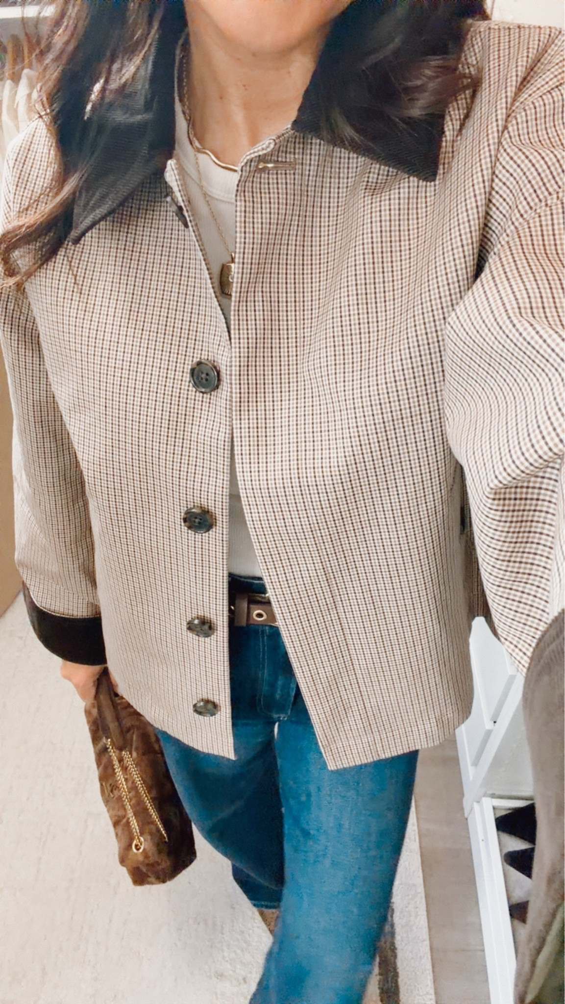 Barn jacket for the season! Wearing a small here but exchanged for an xs. It has a generous fit. I’m 5’3 127 for reference 
￼

#LTKOver40 #LTKootd
