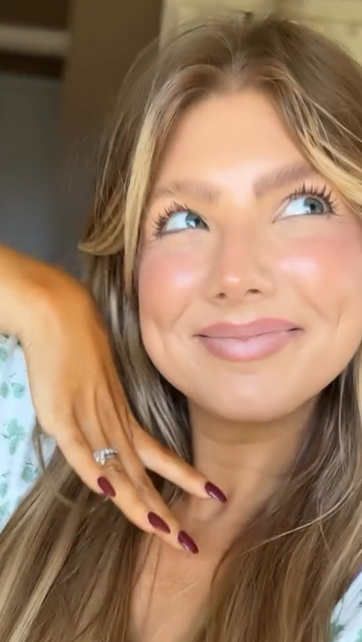 that no effort look but it takes some effort lol 



#LTKBeauty