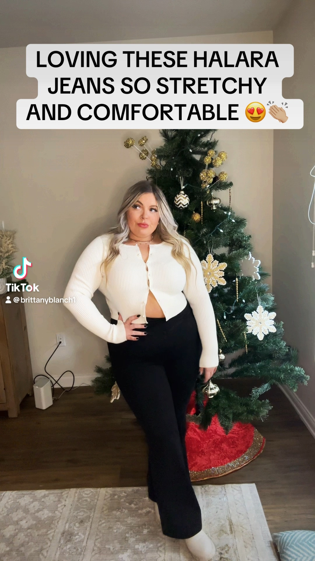 Cute & cozy holiday fit! ❤️ 

#LTKCyberWeek #LTKMidsize #LTKSeasonal