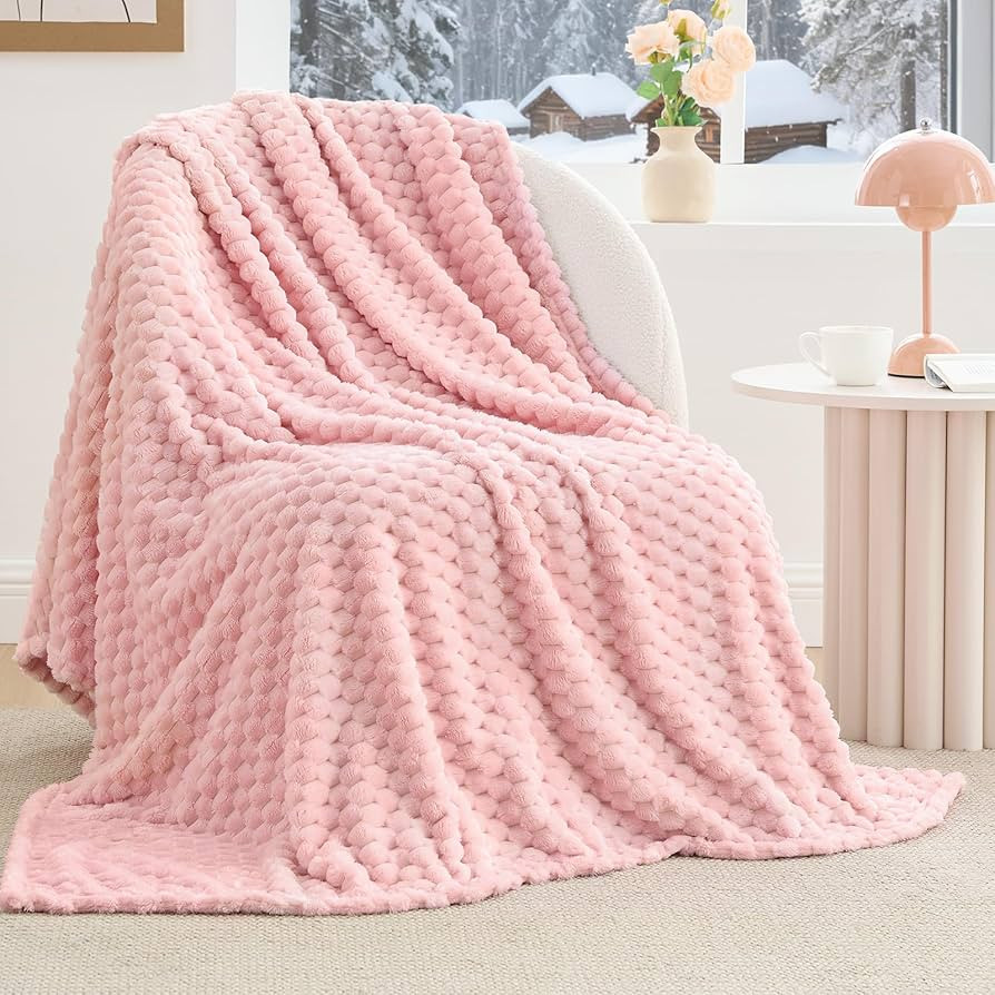 BEDELITE Valentine Day Fleece Decorative Blanket - 3D Jacquard Pink Throw Blankets for Women's Co... | Amazon (US)