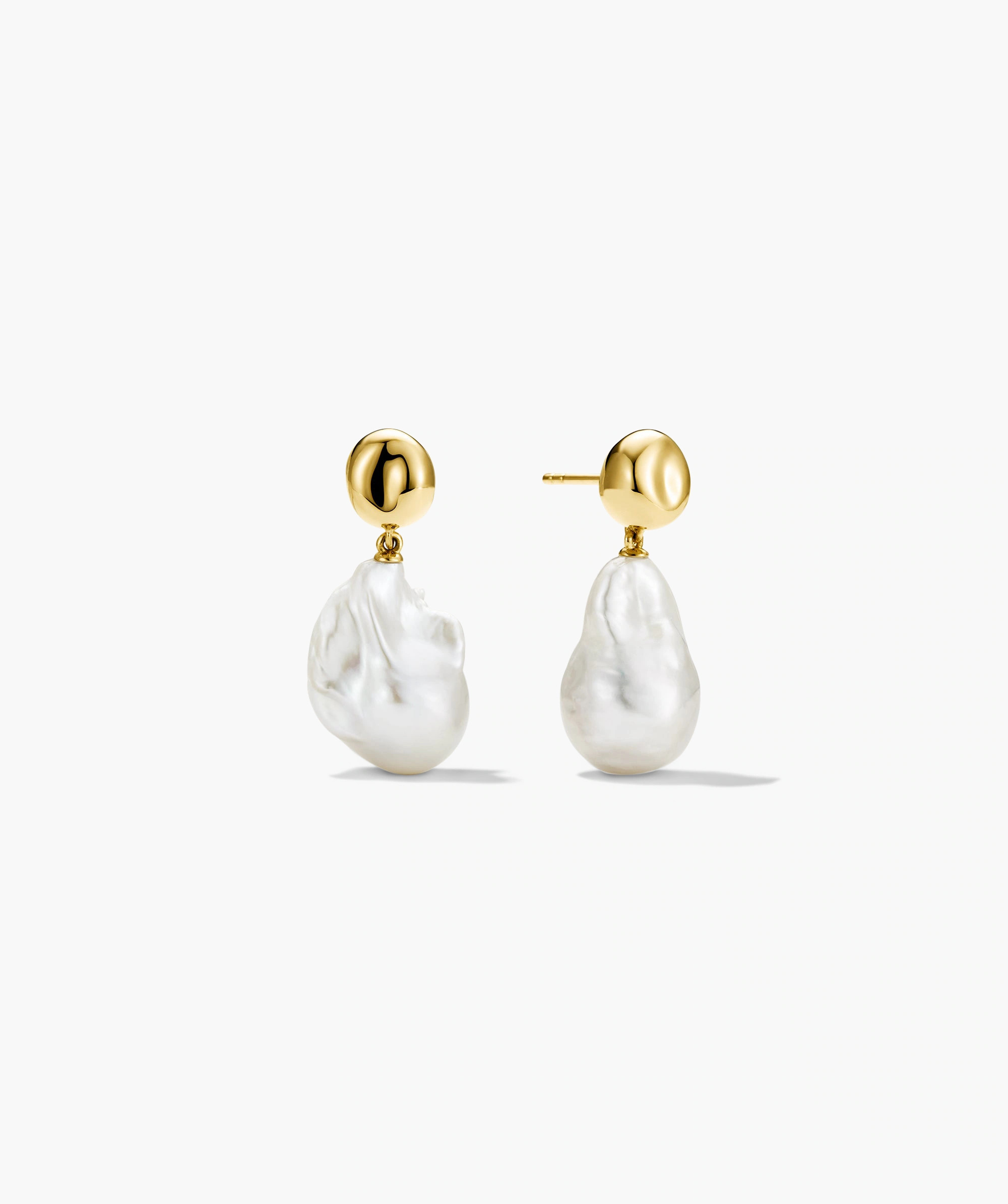 Harley Baroque Pearl Earrings | Mejuri Fine Crew