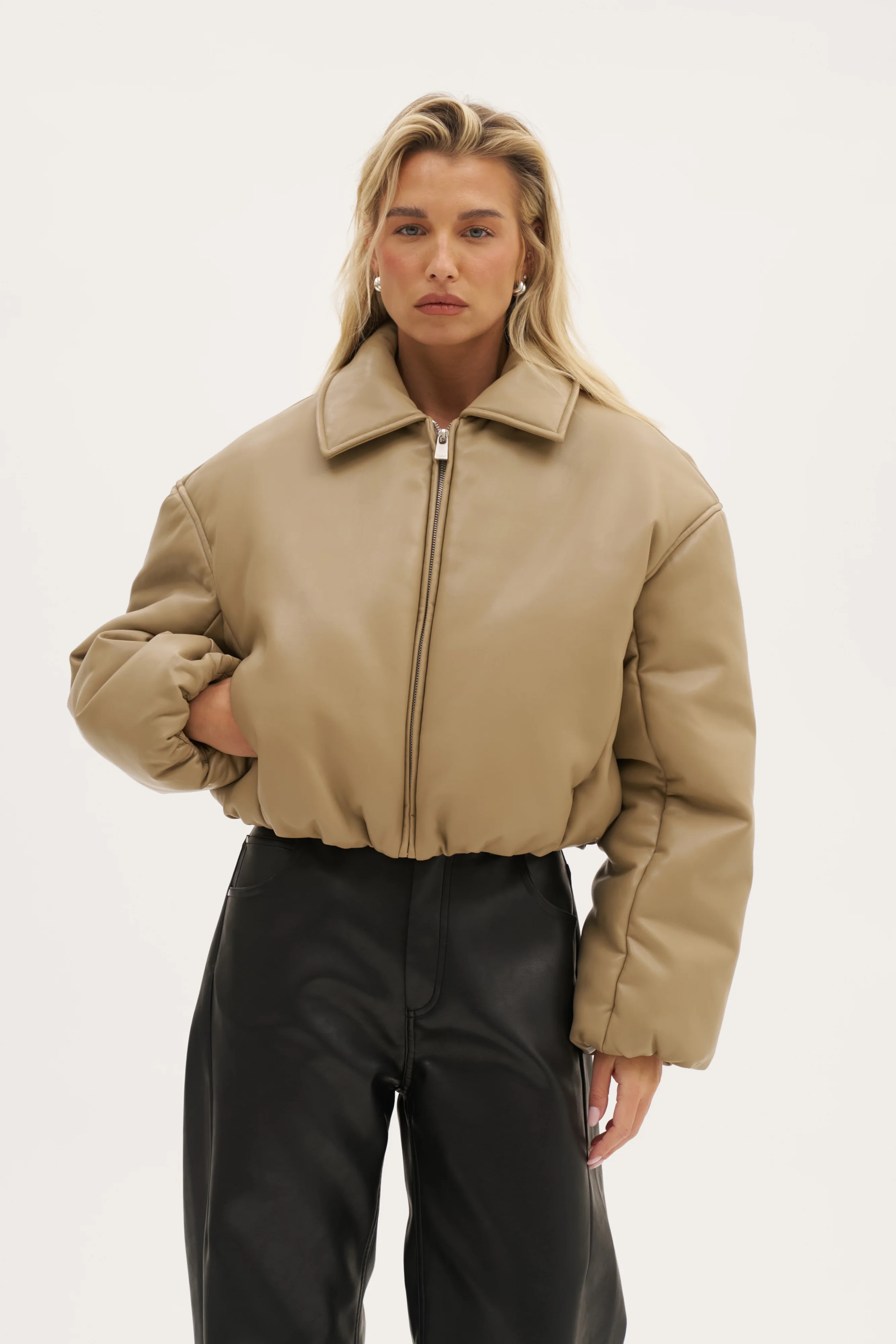 Aspen Puffer Jacket - Beige | Maebe