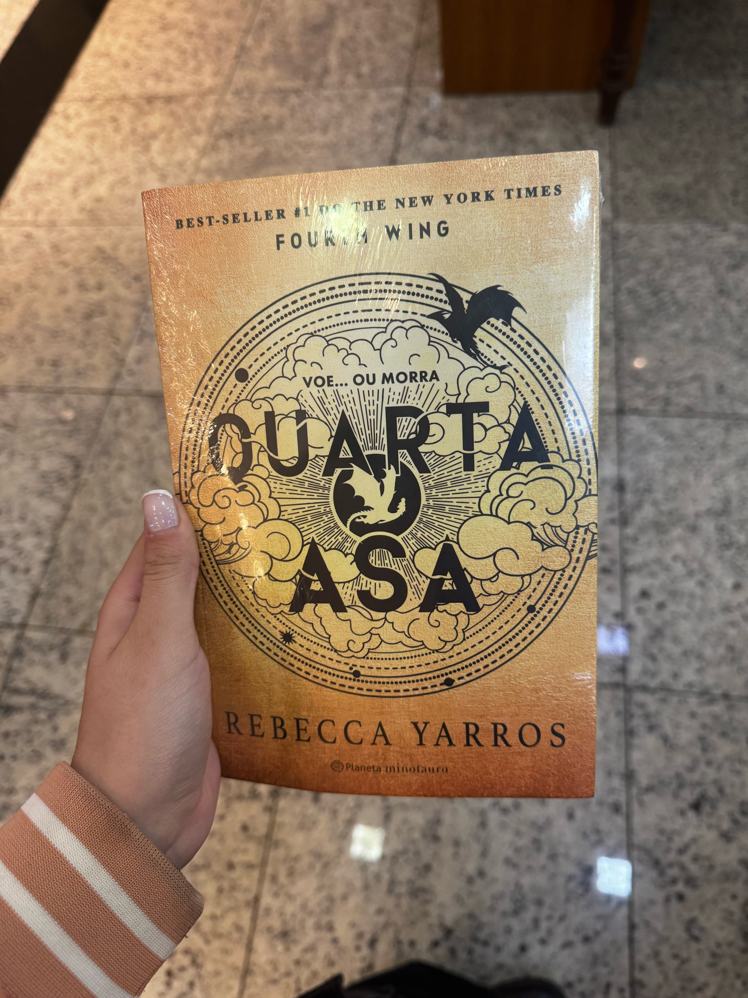 Queridinho do TikTok e sucesso nas vendas, um romance de fantasia que cativa a quem lê! 

#LTKover50style #LTKgiftguide #LTKbrasil