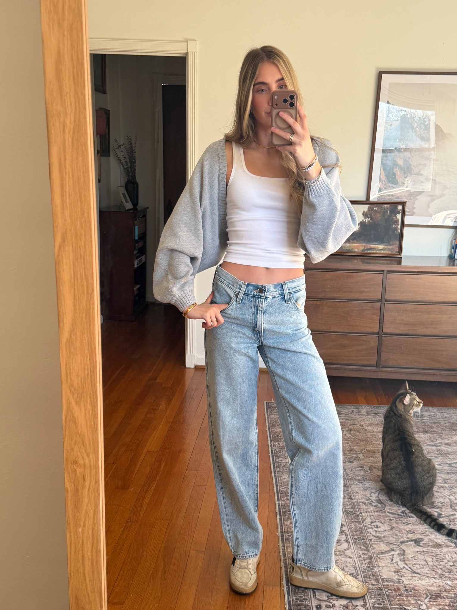 NEW TO ME !!! 
#ootd @Aritzia @levi 