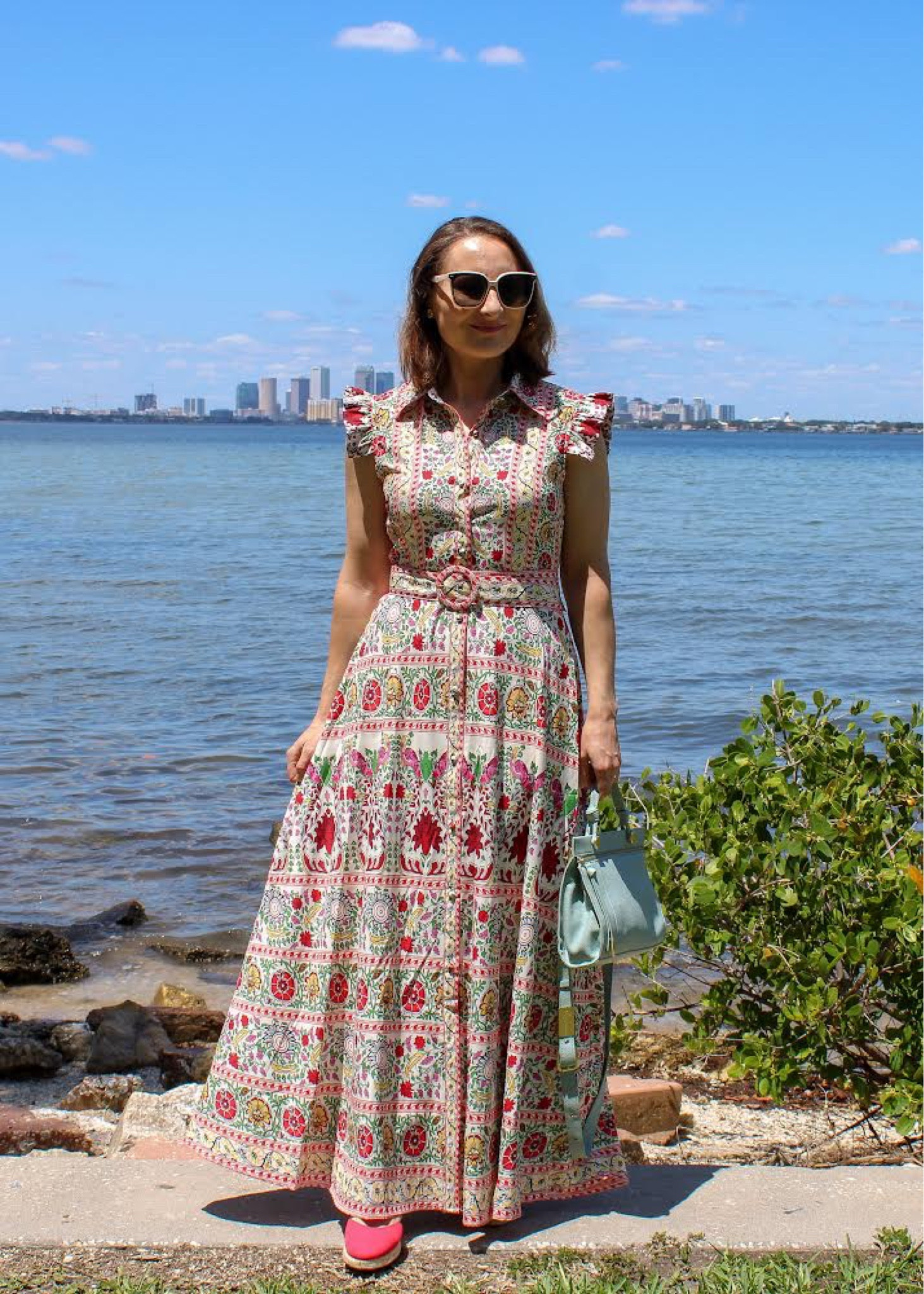 Back in stock!!!!! Only $50!!! You guys loved this dress and sold it out almost immediately! Available in this exact version and a navy background that also sold out quickly!!! 

#LTKfindsunder50