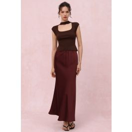 Jupe longue sirène finition satinée en bordeaux | Chicwish