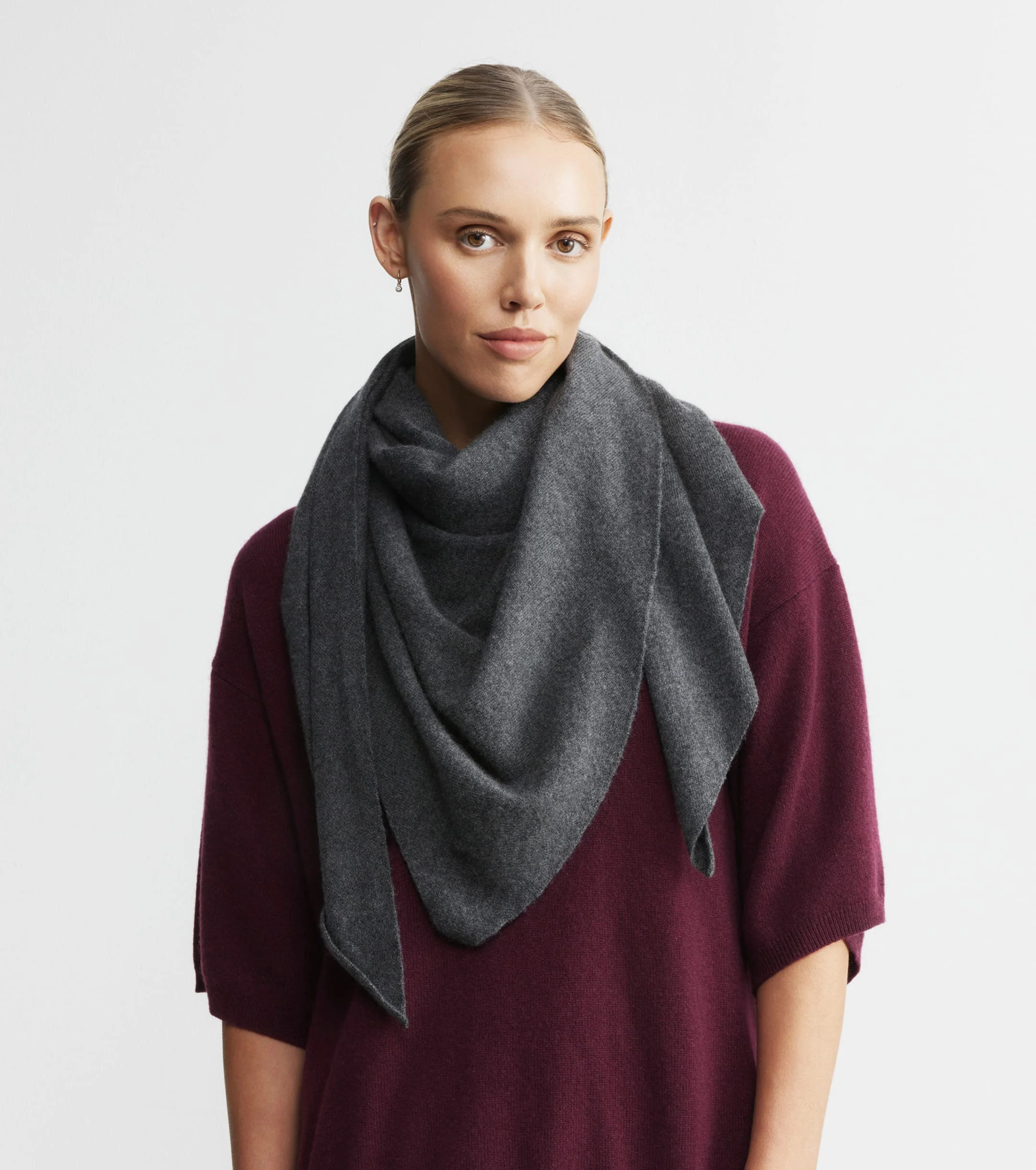 Cashmere Triangle Scarf - Graphite | Elle & Riley
