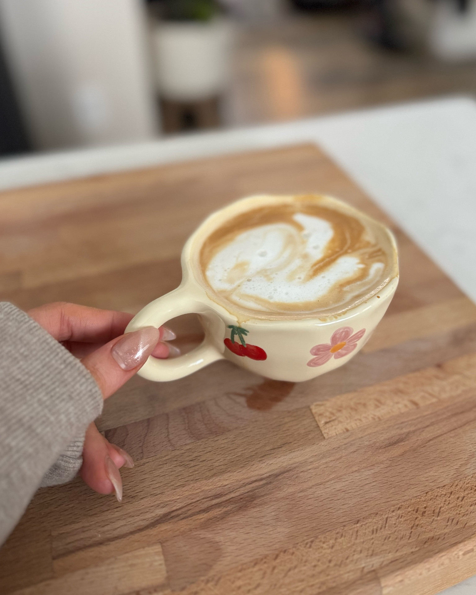 Amazon latte mug 🍒🌸 the cutest, comes in multiple color ways! 

#LTKHome #LTKFindsUnder50