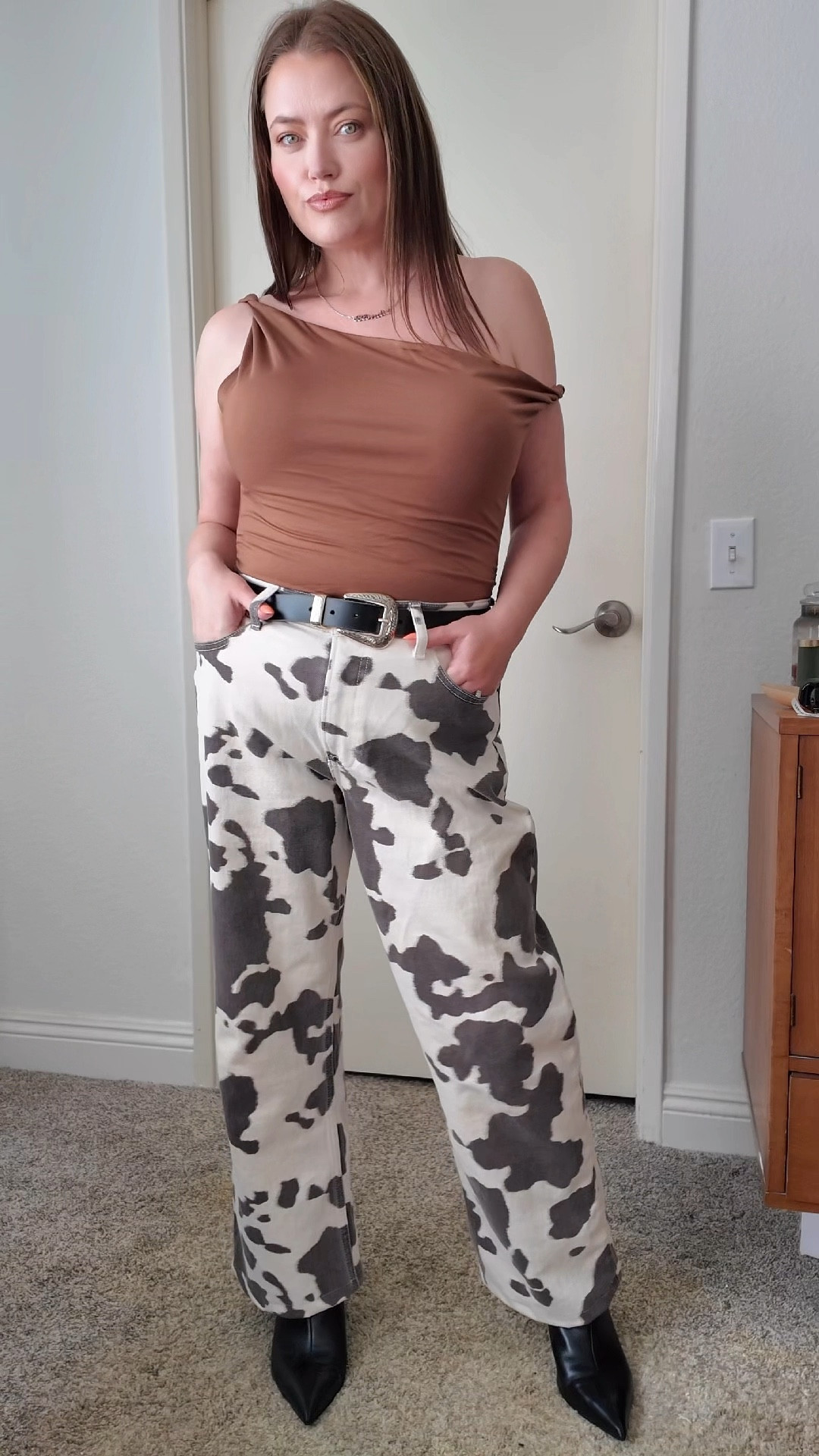 Cow print jeans from Abercrombie in size 30

#LTKMidsize #LTKSpringSale #LTKStyleTip