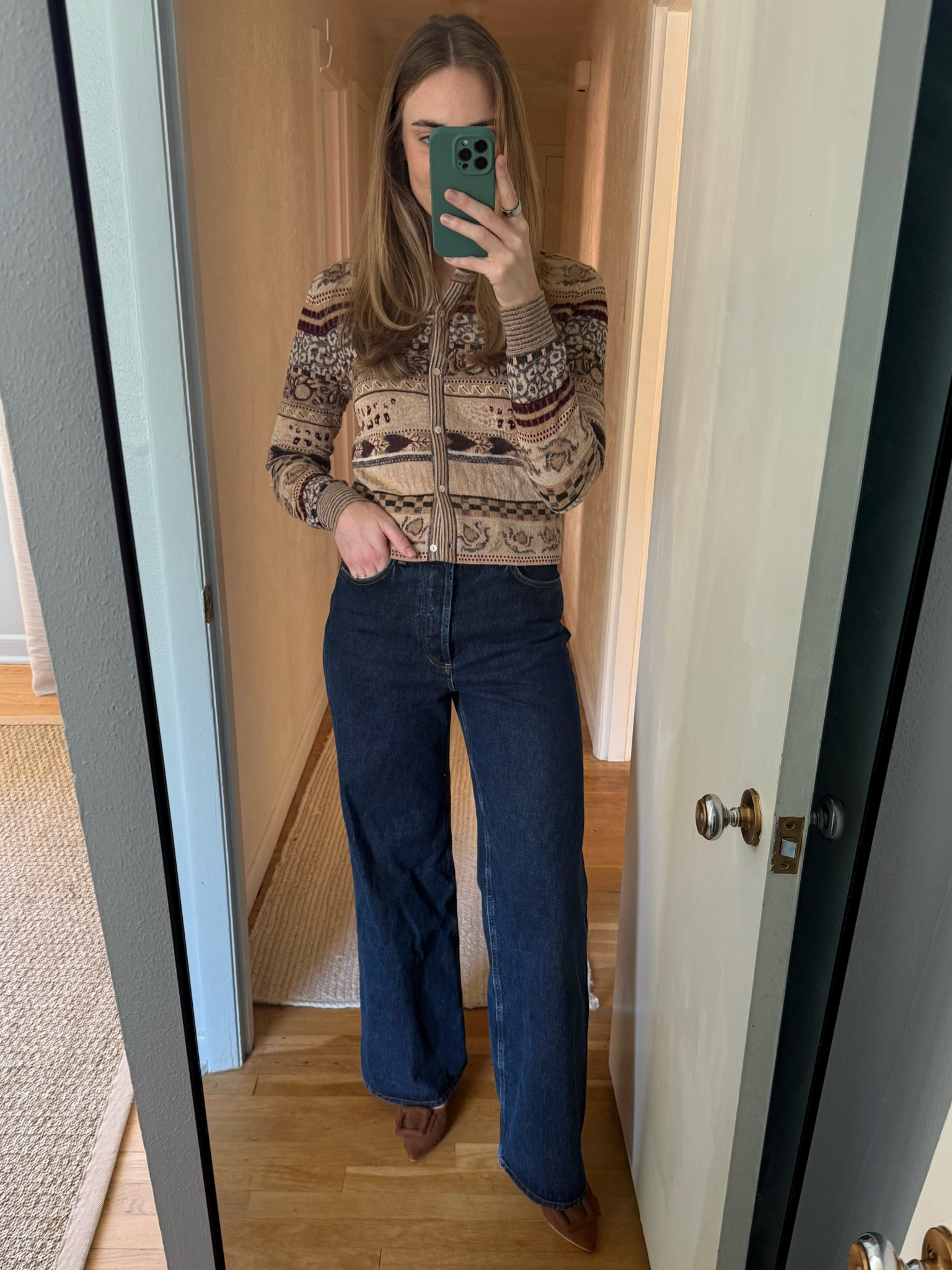 the perfect fall dinner outfit! #sweater #cardigan #darkwash #jeans #wideleg #agolde #dame #ullajohnson #amazon #finds #amazonfashion #style #outfit #inspo #inspiration #autumn #fall

#LTKSeasonal #LTKWorkwear #LTKStyleTip