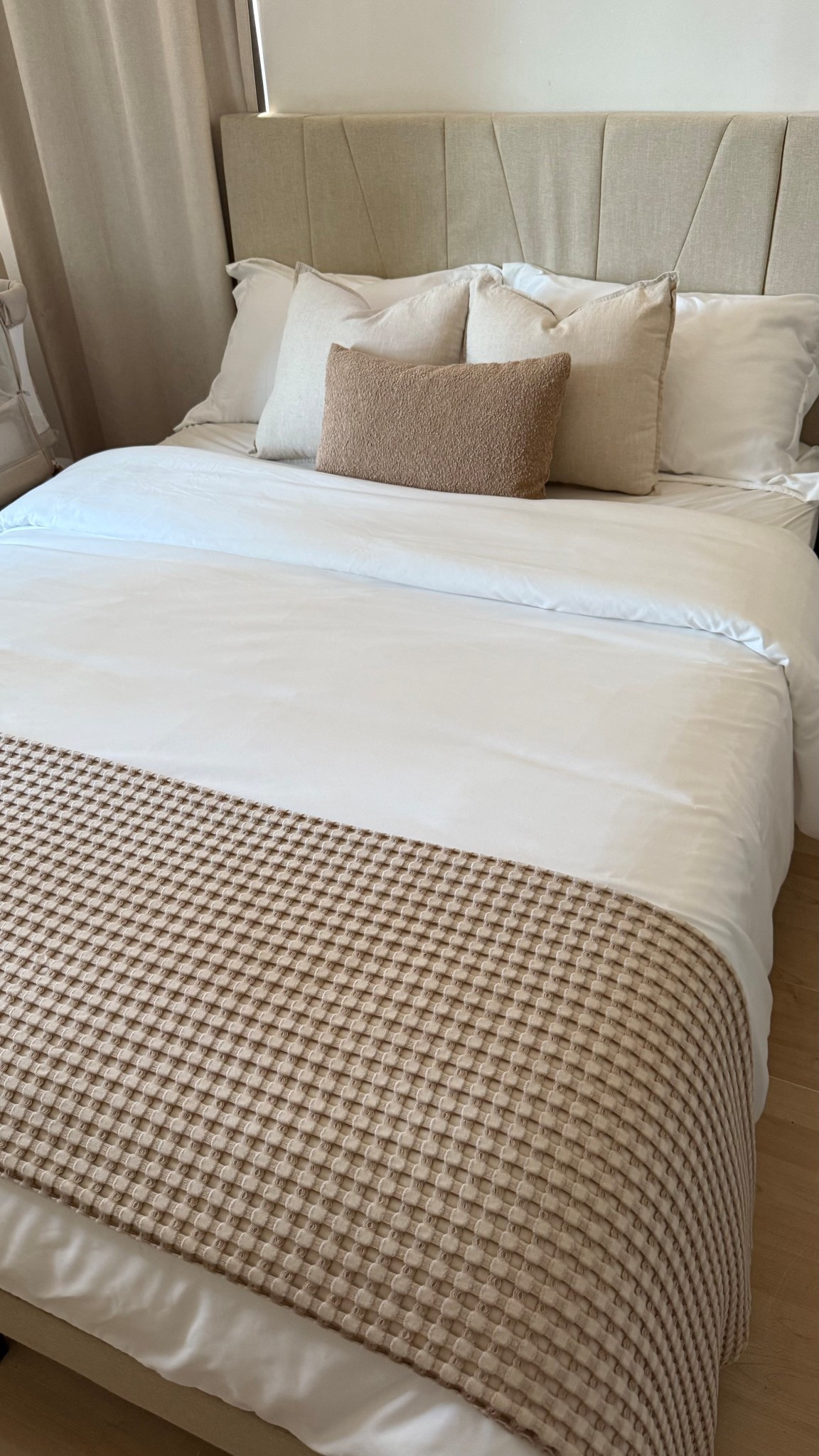 Cozy bedding ☁️✨🤎

Everything is linked below! 