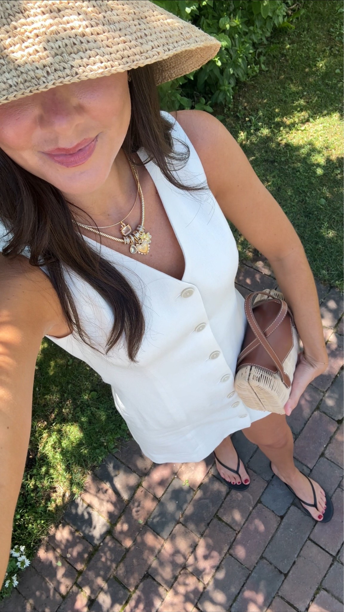 Wearing size 2/small in the dress!