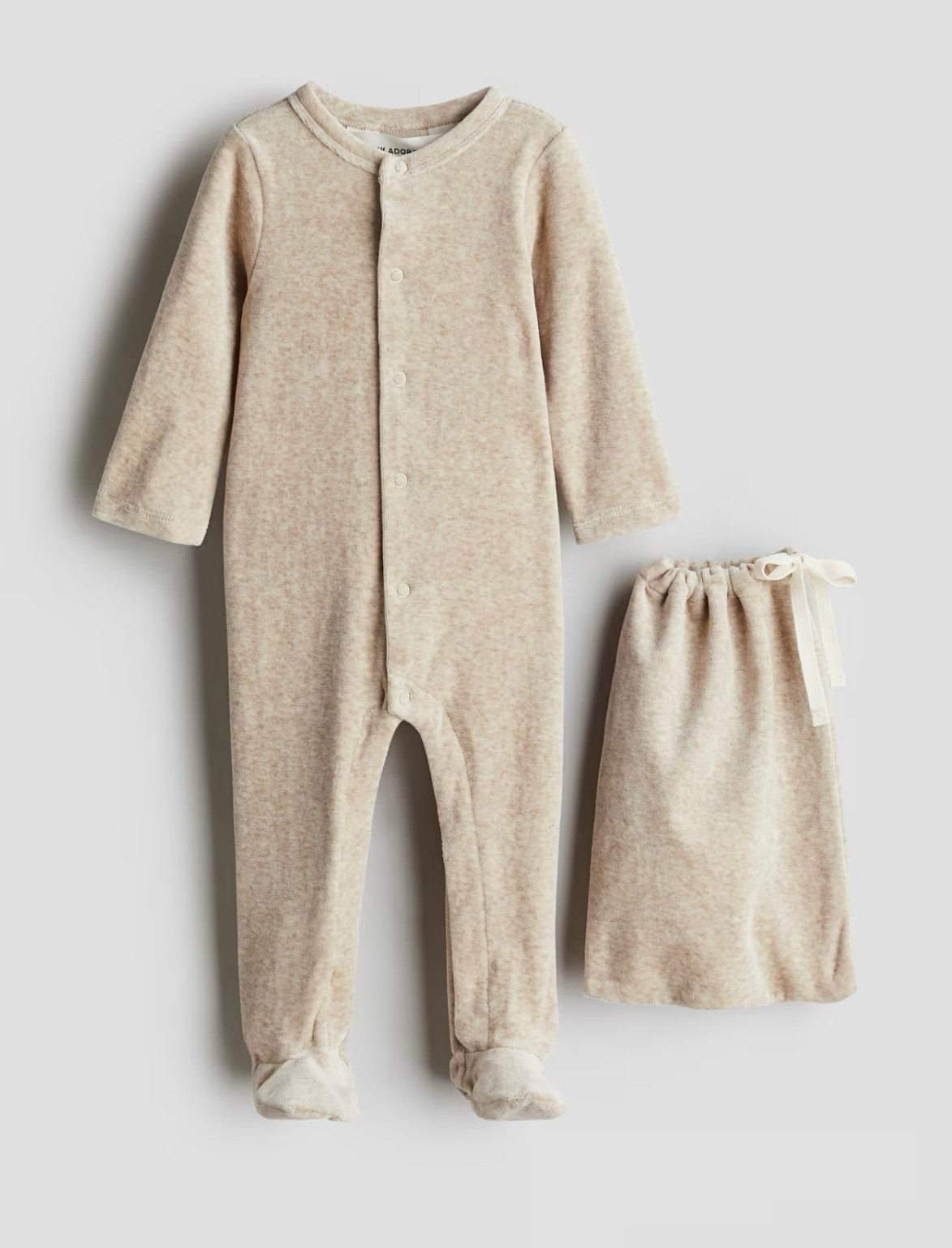 velour baby sleep suit 

#LTKuk #LTKbaby #LTKautumn