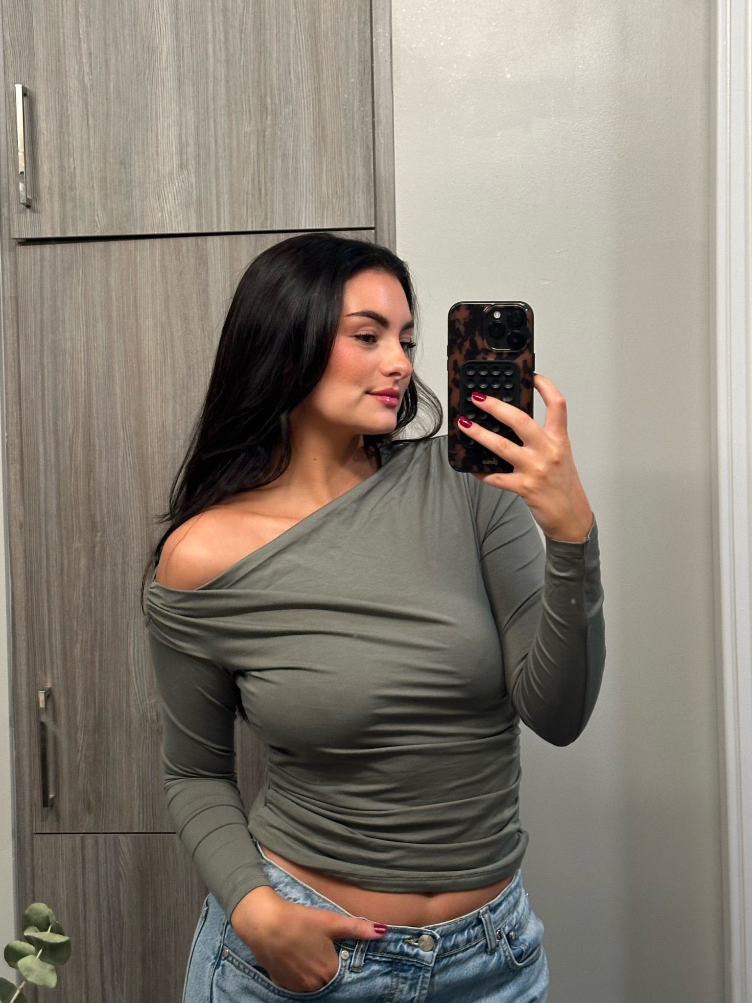 loving off the shoulder lately! 

#LTKstyletip #LTKSeasonal #LTKsalealert