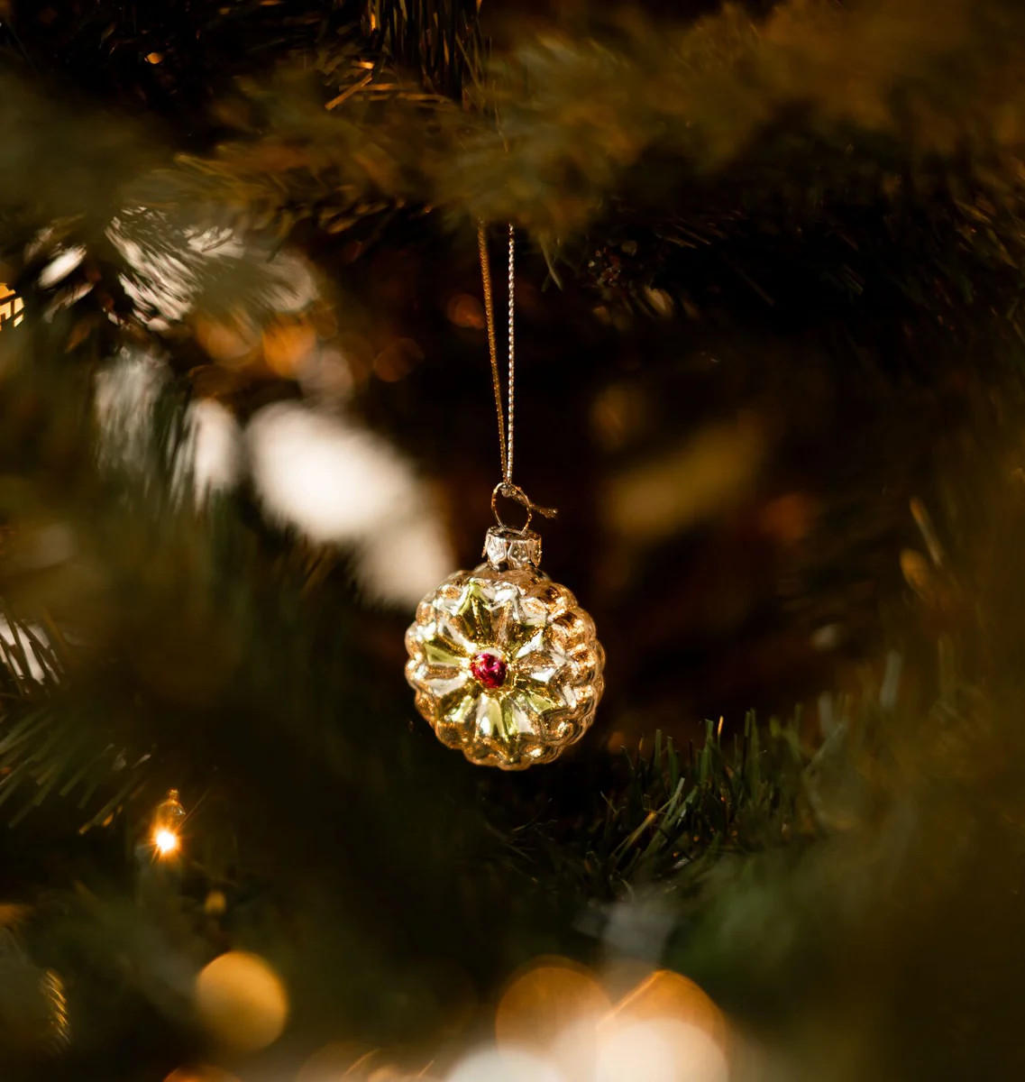 Heirloom Scalloped Dome Ornament | Amber Interiors