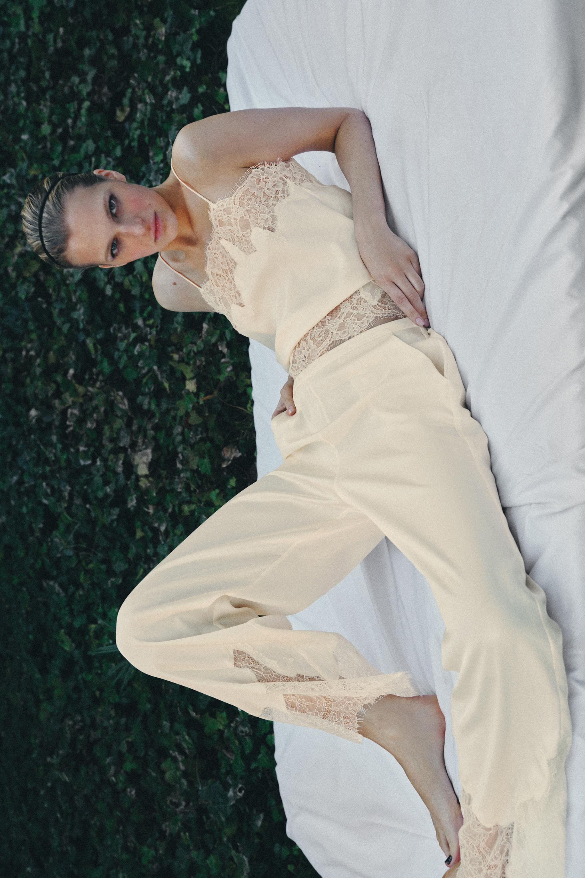 SATIN EFFECT LACE PANTS | Zara US
