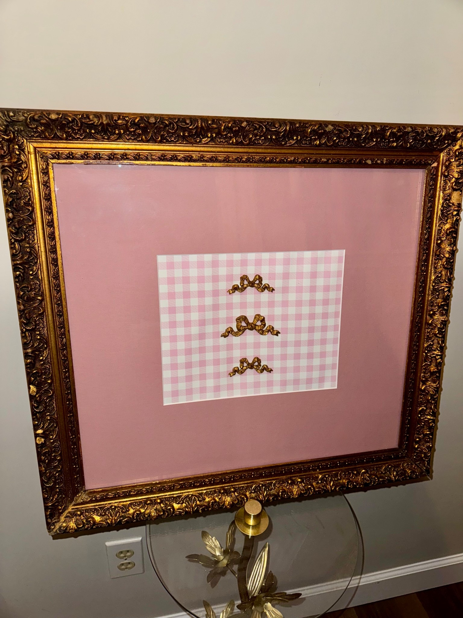 Antique frame
Bow intaglio frame
Bow art 
Wall art
Nursery decor 

21x23 Vintage Gingham Bow Intaglio Frame

#LTKBaby #LTKHome #LTKSaleAlert