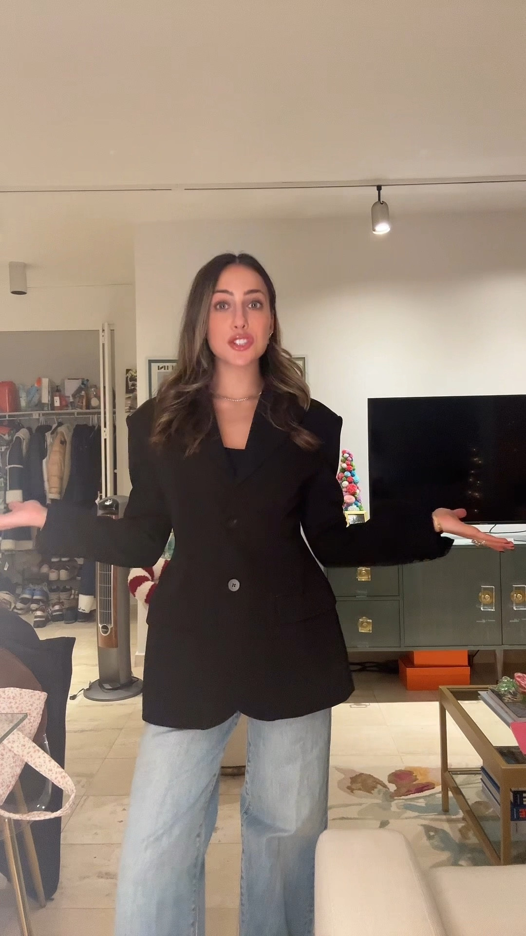 Me in an oversized blazer 🤝The Man

#LTKgrwm #LTKPetite #LTKootd