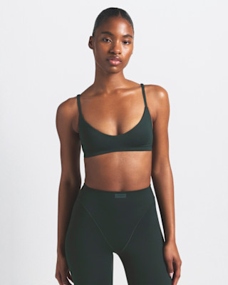 NikeSKIMS Matte Women's Micro-Scoop Bra | Nike (US)