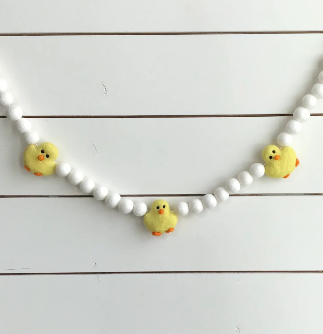 Pure Easter Chicks Spring Easter Felt Ball Garland  Wool Felt - Etsy | Etsy (US)