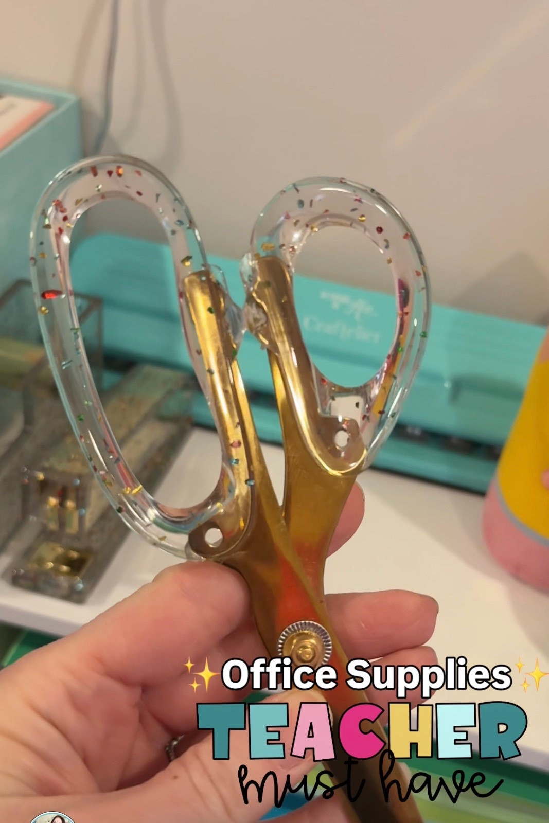 POV: your classroom supplies are just as extra as you are ✨✂️💖

After one of my videos went viral yesterday (still not over it 😭), I had so many questions about the GLITTER scissors, stapler, and tape dispenser on my desk… so obviously I had to make a full “must-have teacher supplies” video featuring my faves from Packed Party 💕

Listen… if I’m using scissors and a stapler 67 😜 times a day, they might as well be cute. And these? Functional, sturdy, and covered in glitter. Say less.

Because teacher life is busy… but our desks can still sparkle ✨


#LTKdayinmylife