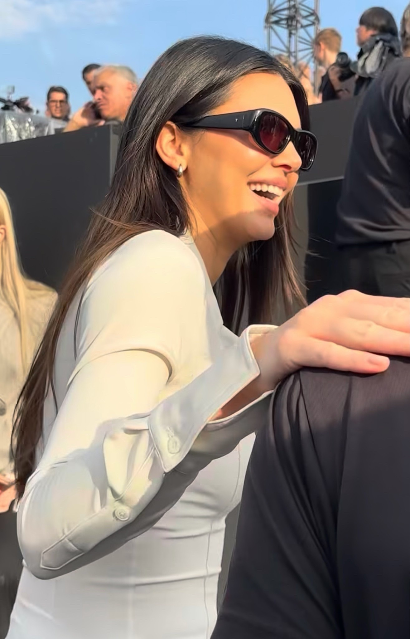 Kendall Jenner's black  sunglasses draw on '70s No Wave minimalism with a slim rectangular frame. Made in Italy from polished acetate derived from plant-based plastic with cotton fibres and wood pulp, they are finished with a minimal 'T' logo at the hinges.