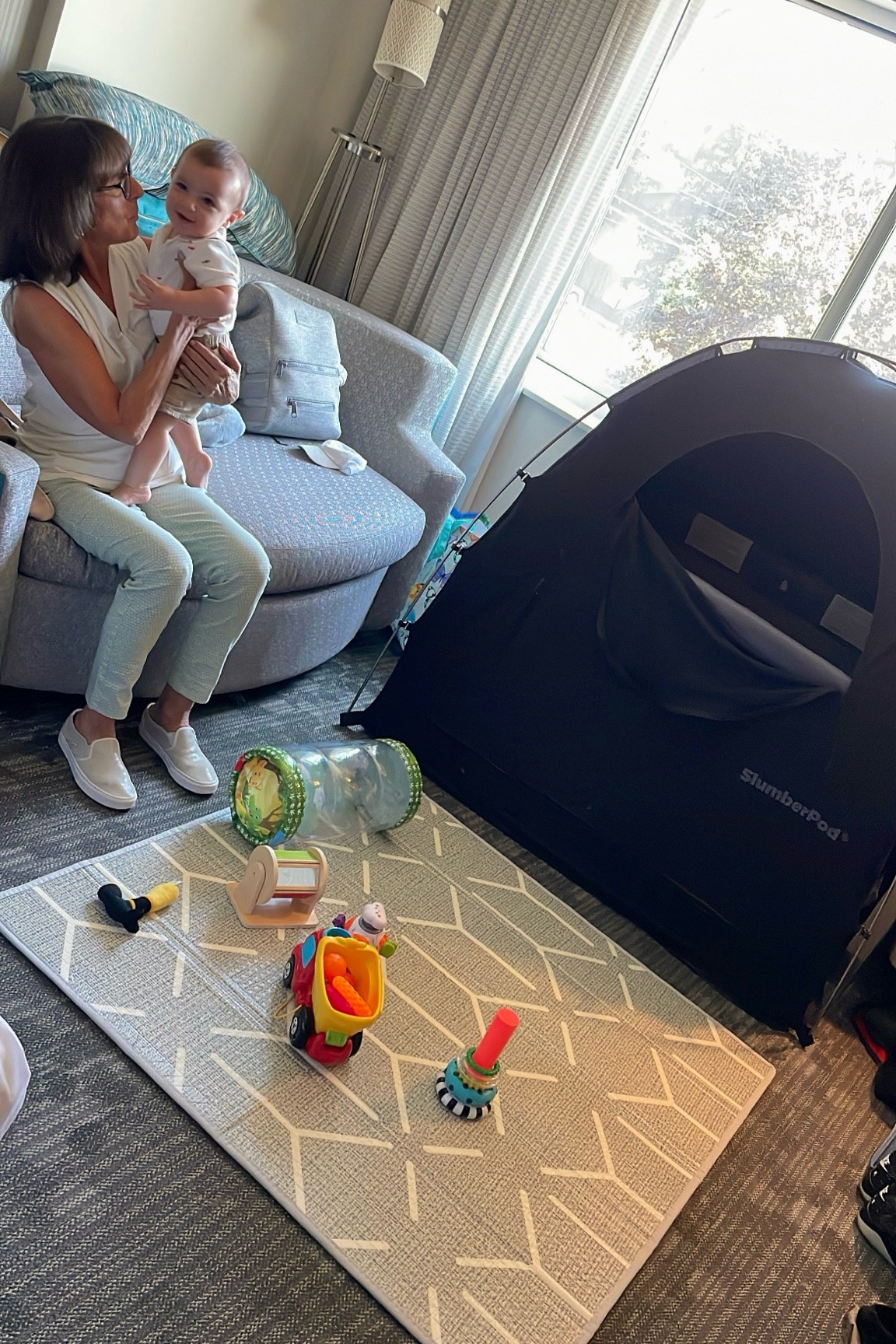 Hotel room must ⚡️