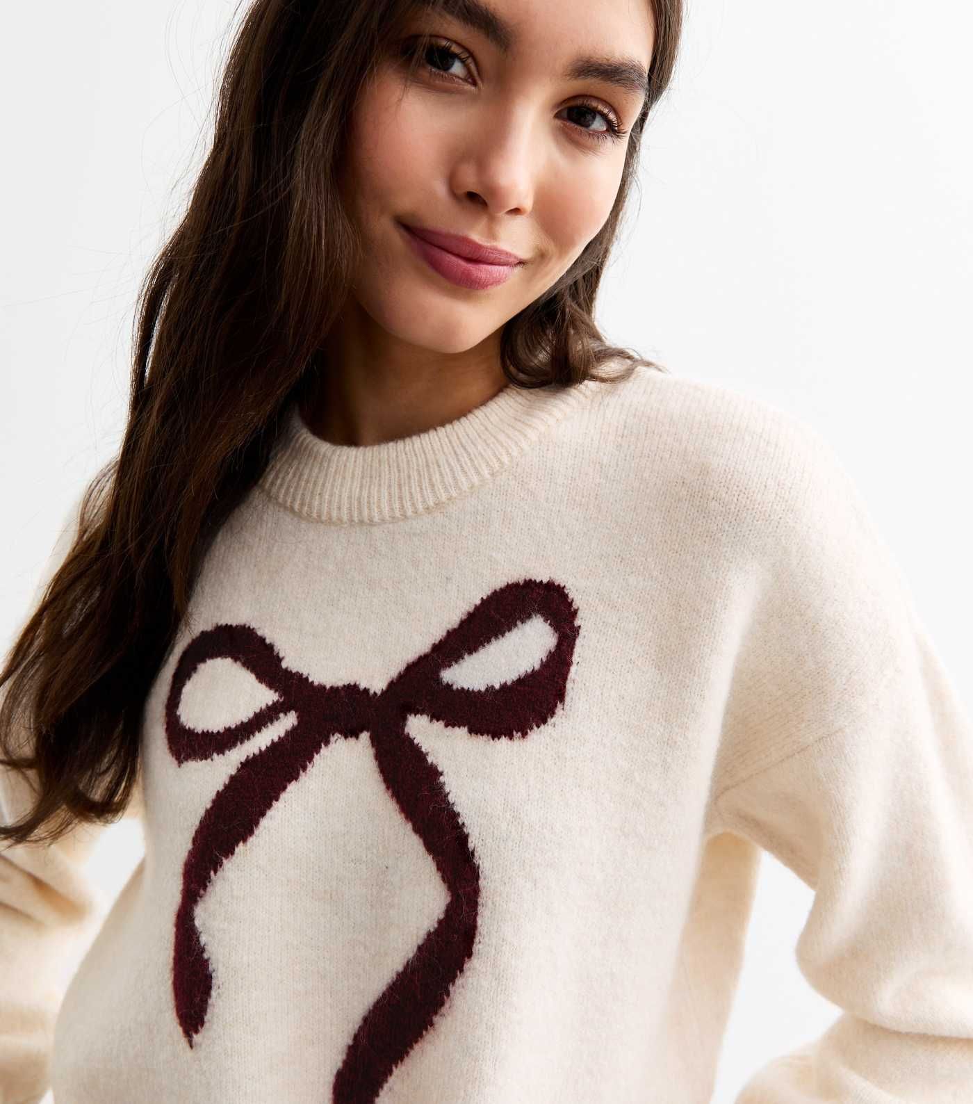 Off White Bow Knit Jumper
						
						Add to Saved Items
						Remove from Saved Items | New Look (UK)