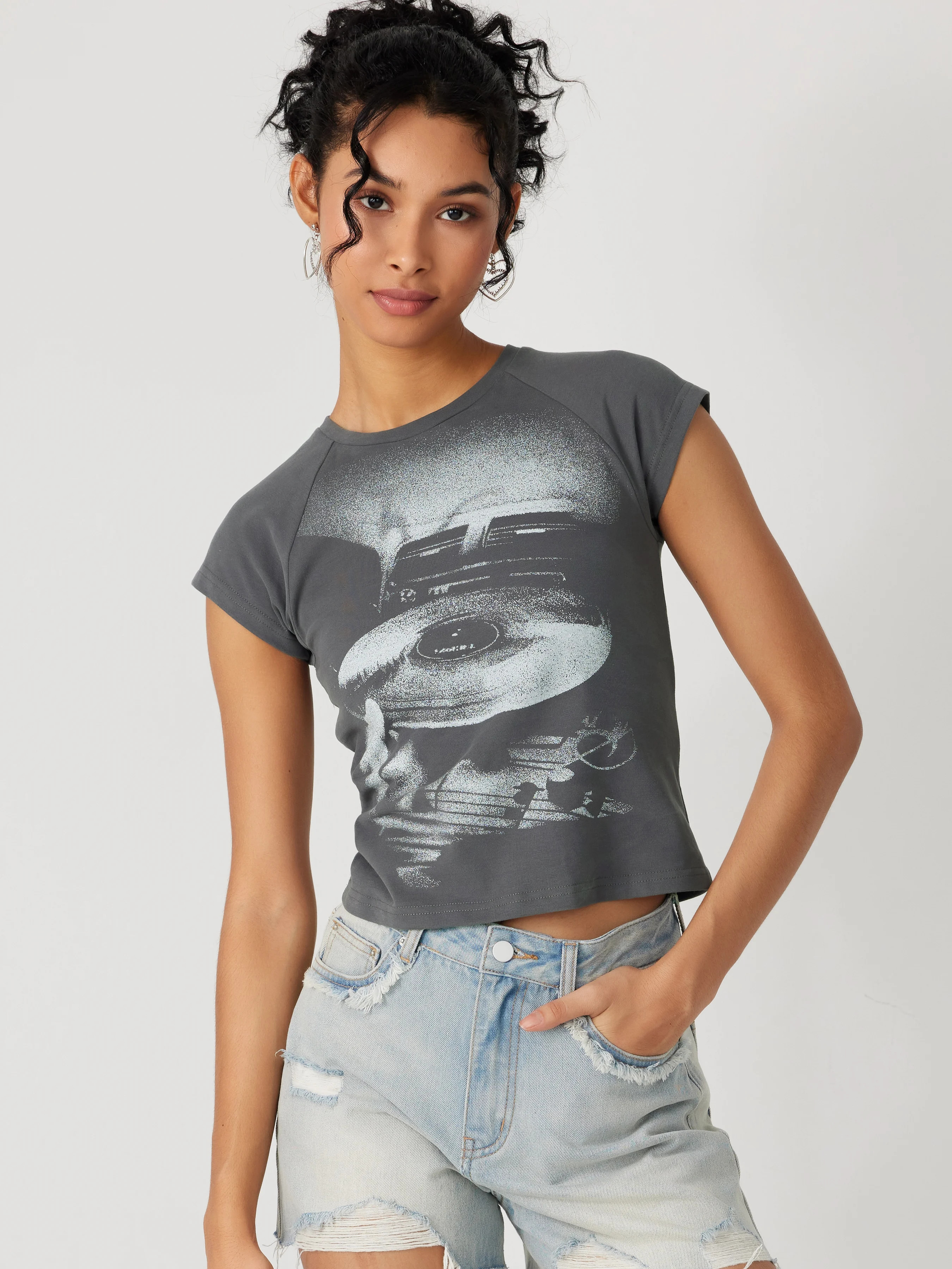 Jersey Round Neckline Graphic Short Sleeve Tee | Cider
