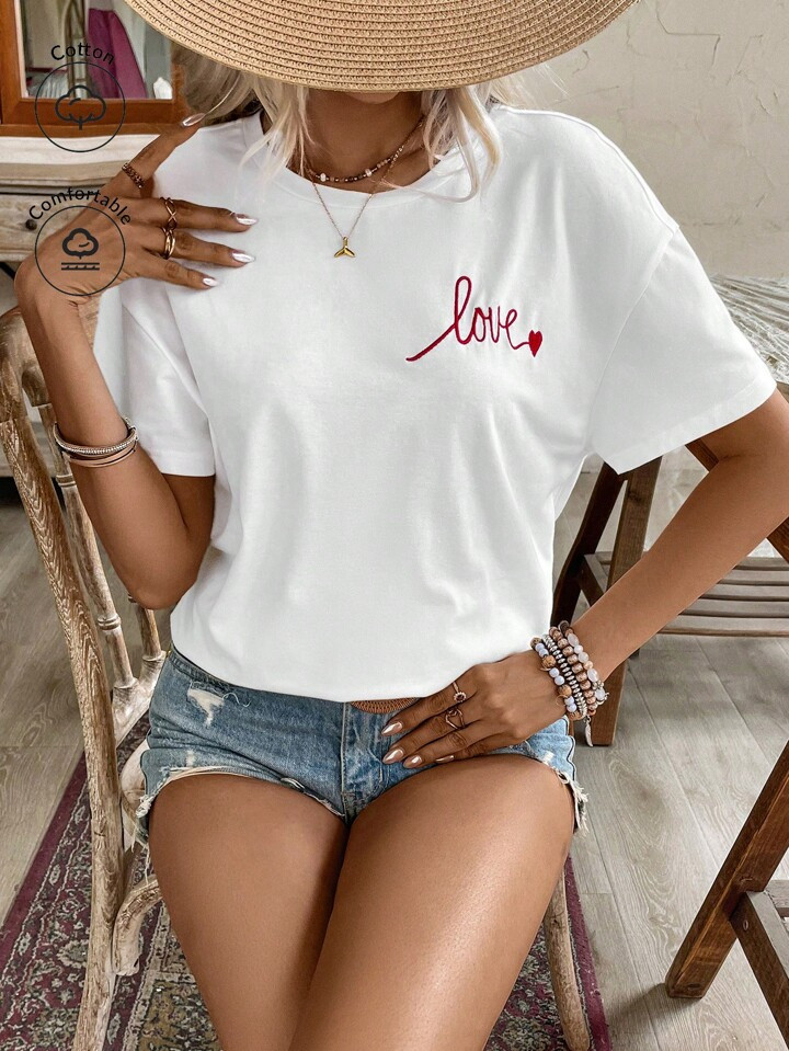 SHEIN Frenchy T-shirt A Manica Corta Con Stampa Lettera E Cuore A Collo Tondo Da Donna, Magliette... | SHEIN
