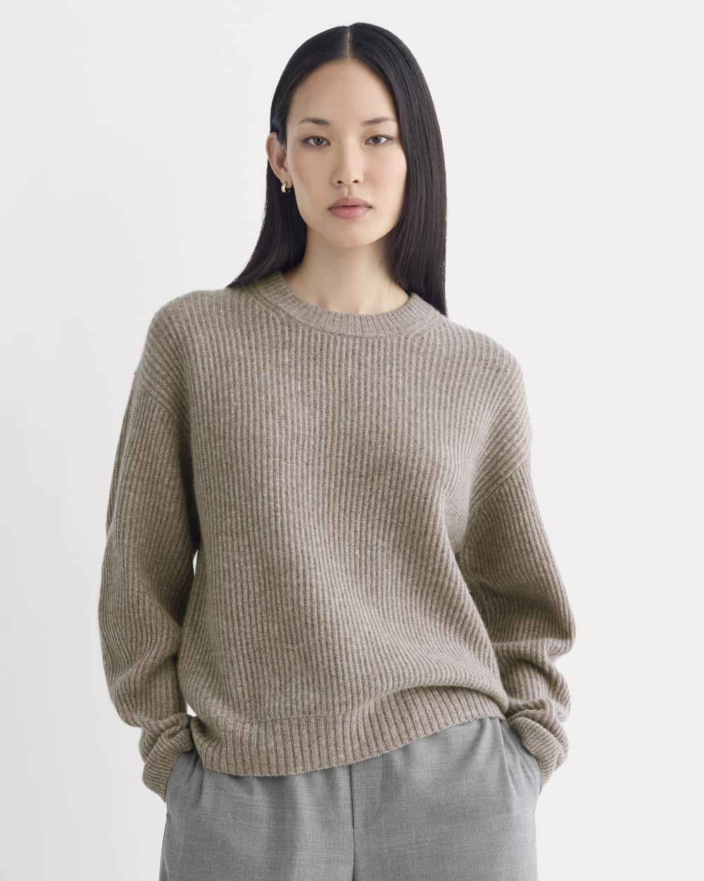 The Cocoon Crew in Wool Cashmere | Black | Everlane