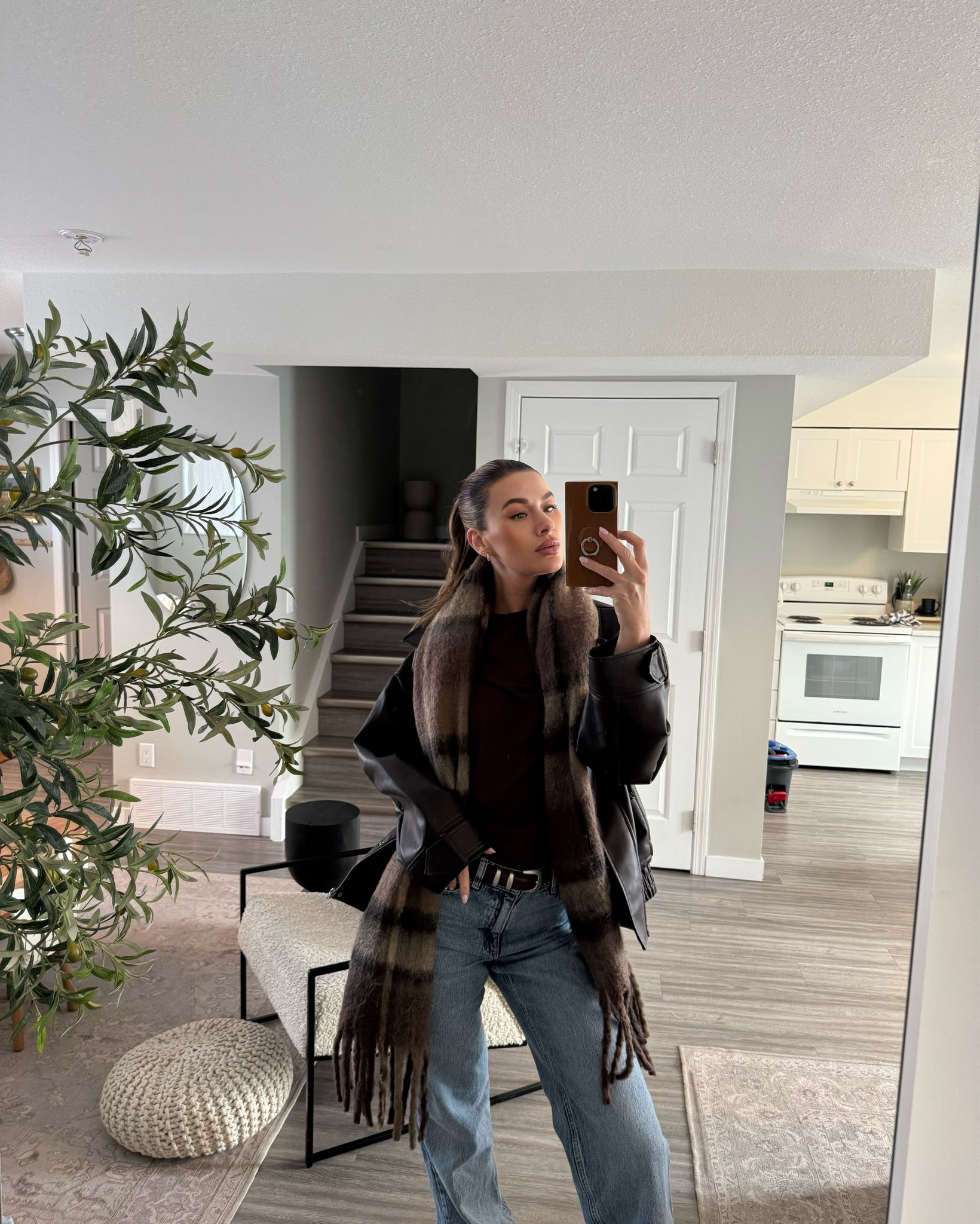 Causal looks for less, jeans , shirts, scarfs, belts 

#LTKjeans #LTKcanada #LTKstyletip