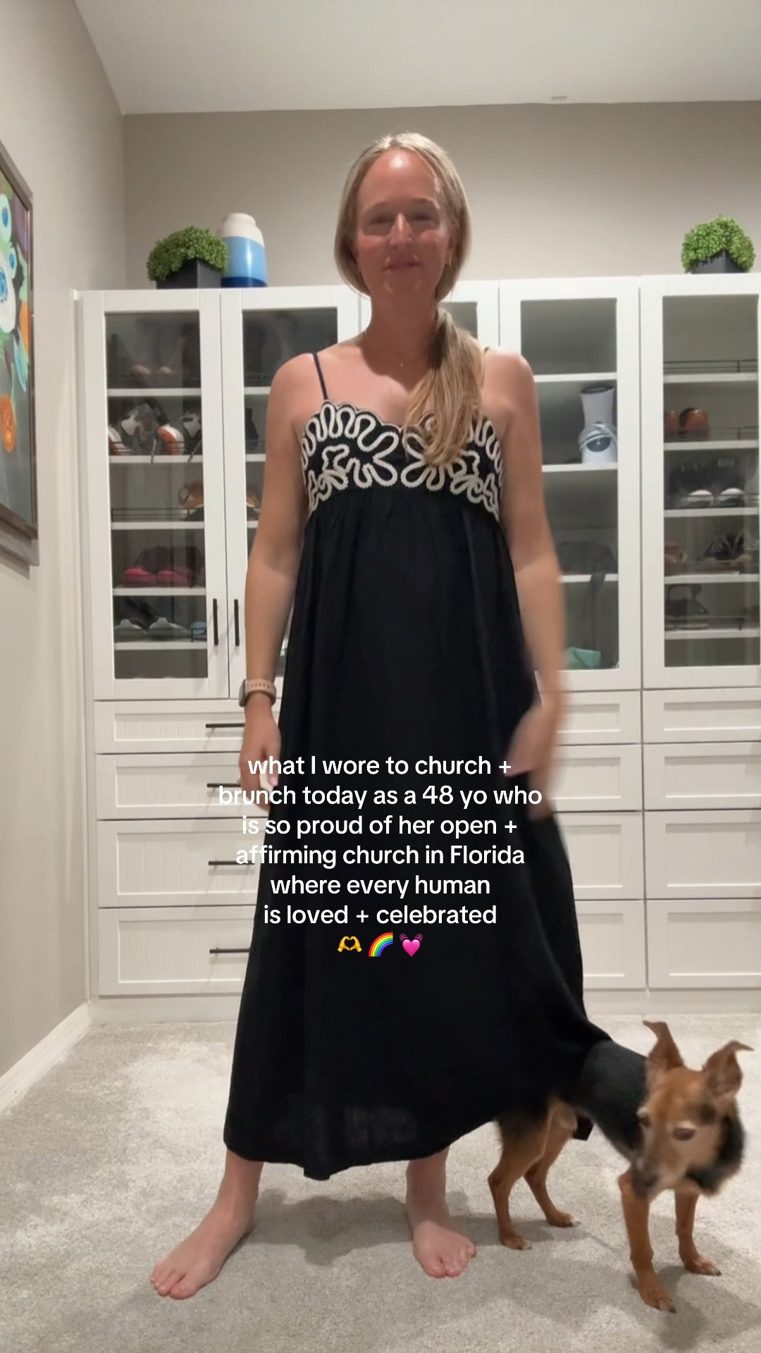 you know I love a good excuse to wear a sundress with pockets 🖤✨ obsessed with the details on this linen sundress + being able to throw my lip gloss + phone in my pockets?!!!! 🤯 I’m wearing medium in the dress and XL in the sweater for a slightly oversized fit
.
.
#sundress #sundresses #sundressseason #over40fashion #over40women #target #ralphlauren

#LTKFindsUnder50 #LTKOver40 #LTKSeasonal