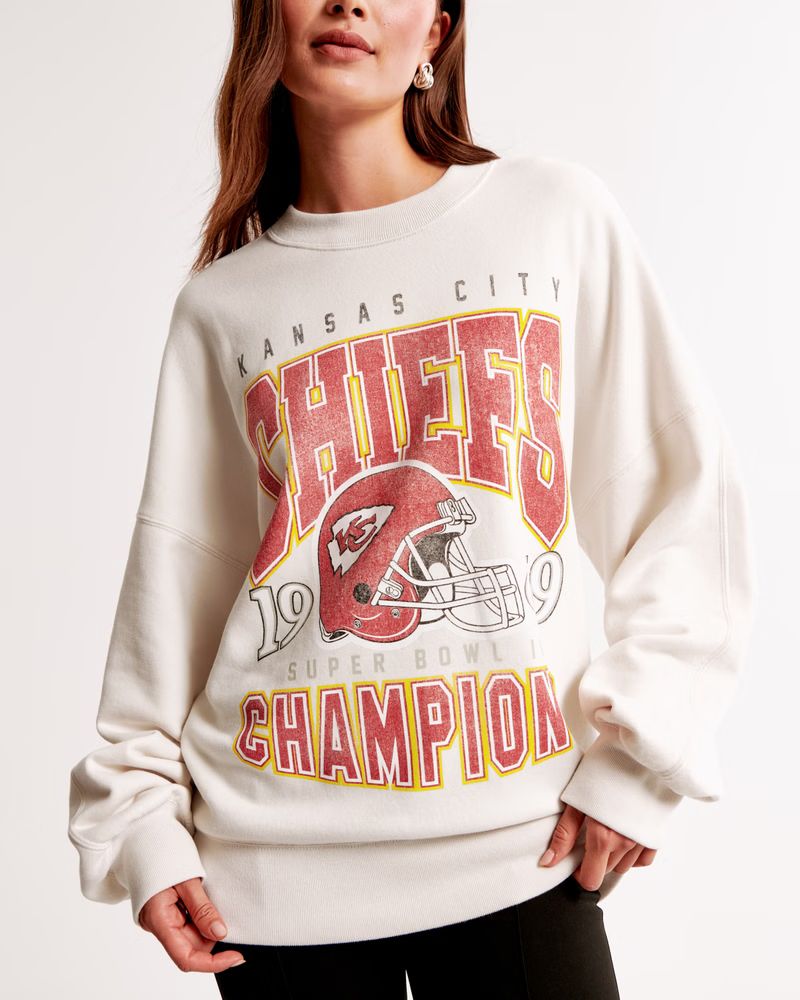 Kansas City Chiefs Graphic Oversized Sunday Crew | Abercrombie & Fitch (US)