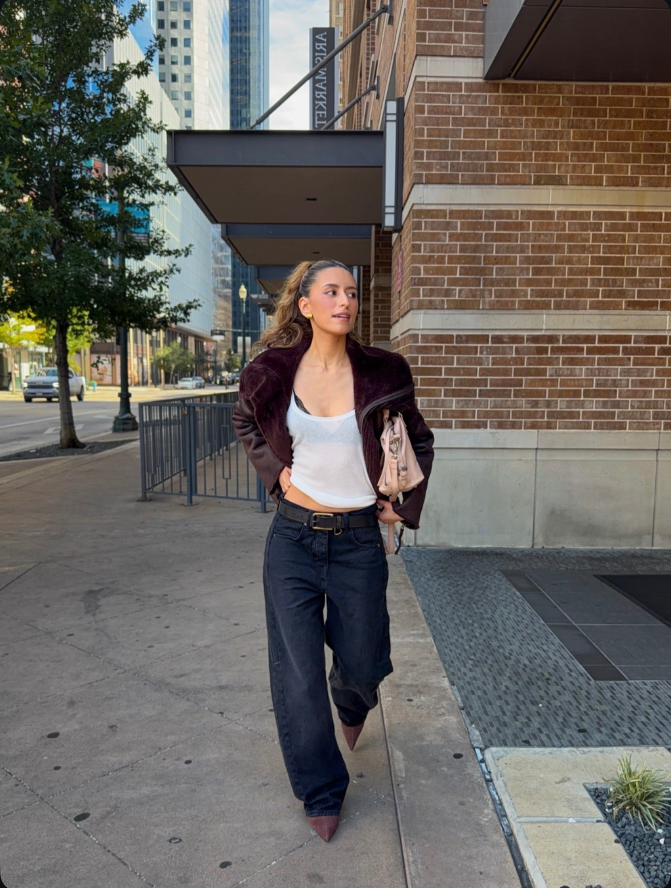 My fall uniform will always consist of denim 🤎 #fallfashion #chicoutfits