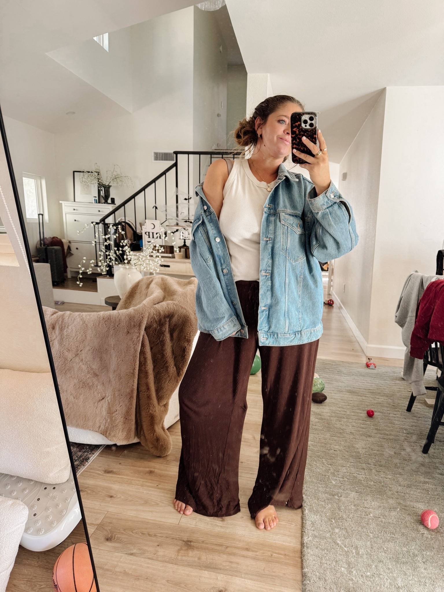 Jacket - L
Shirt - L
Pants - XL

#LTKMidsize #LTKStyleTip