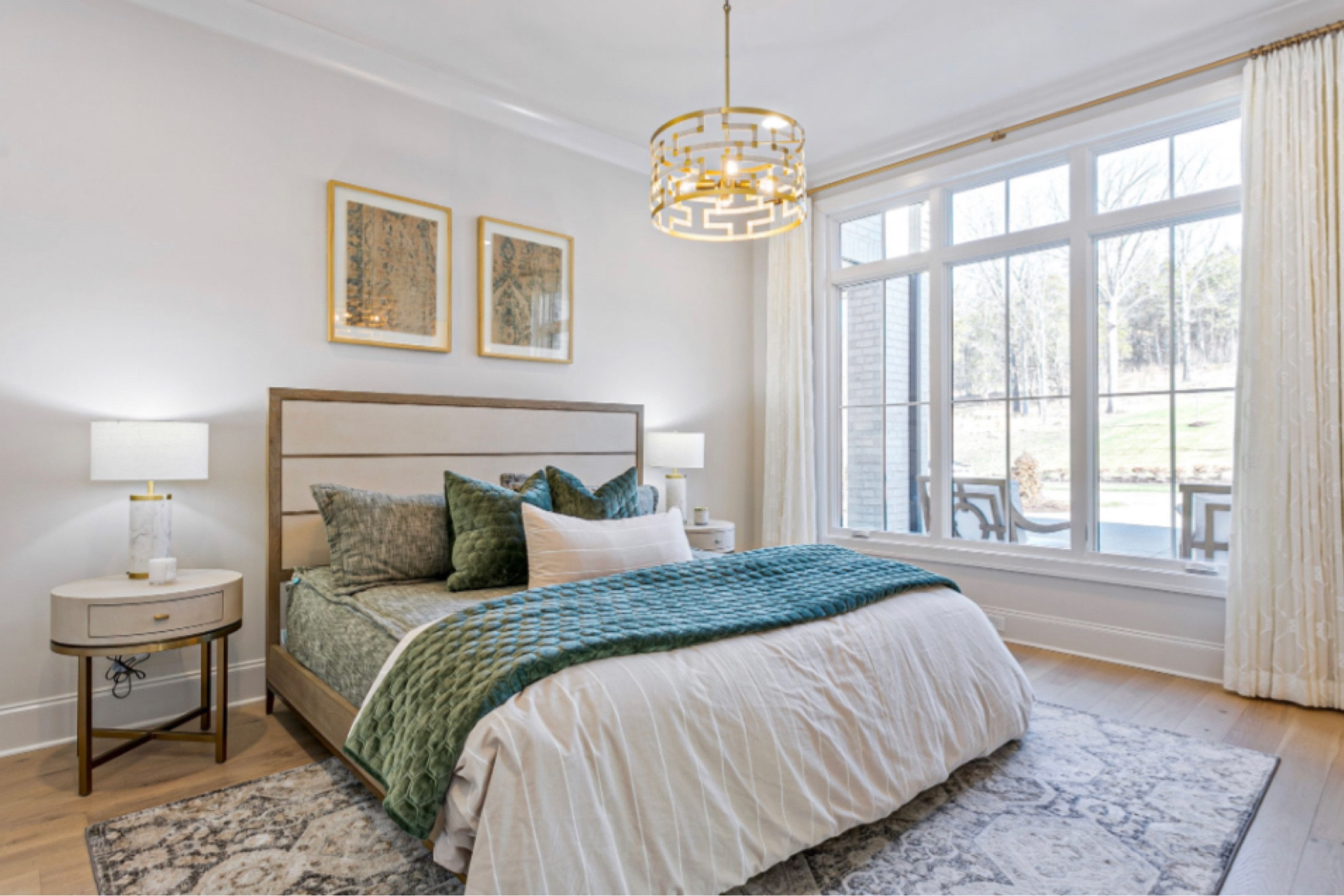 Bedding & accessories are from Beddy’s everything else linked  