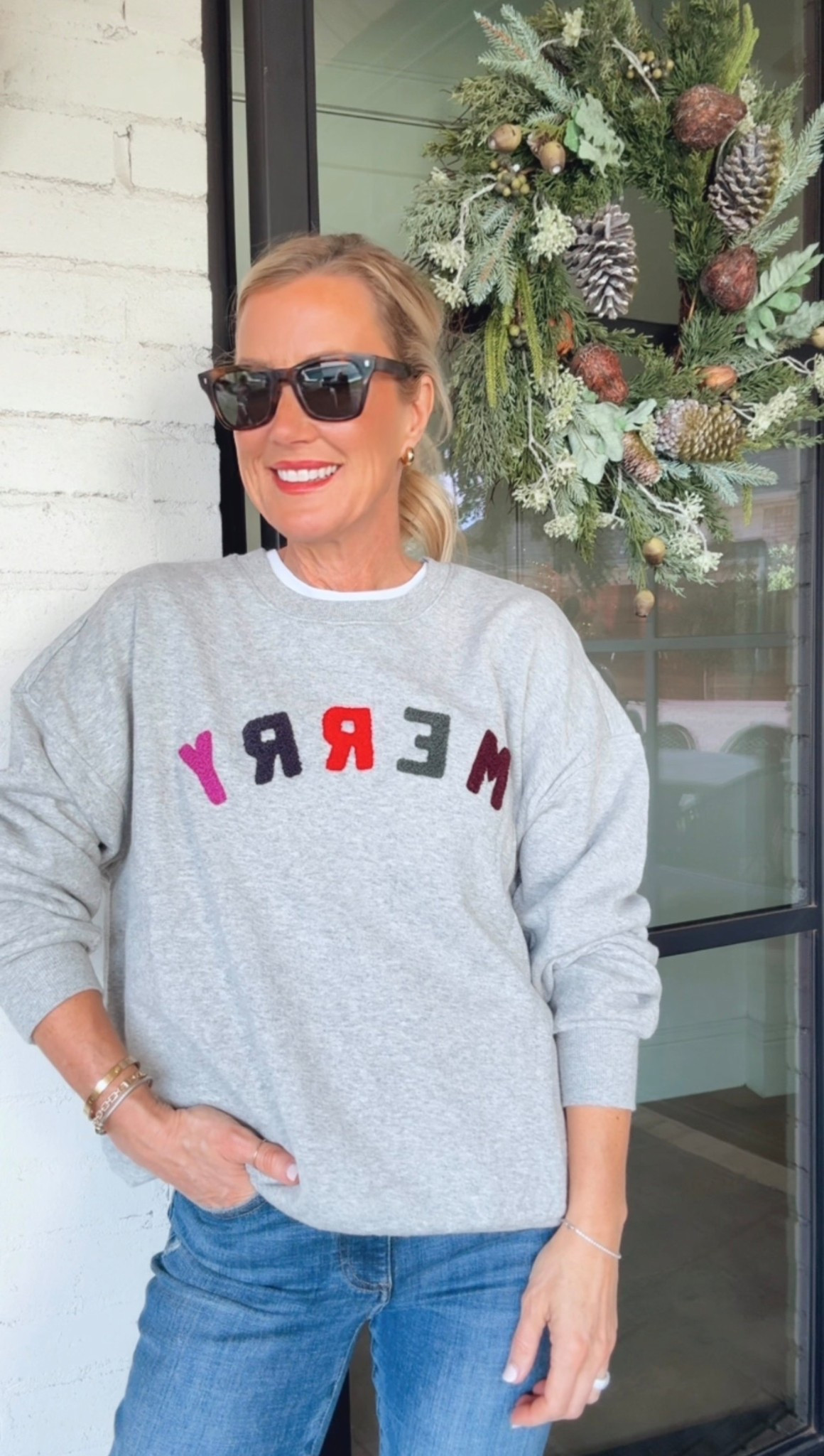 The cutest and coziest sweatshirt! Adorable for the holidays. 

#LTKHoliday #LTKGiftGuide #LTKSeasonal