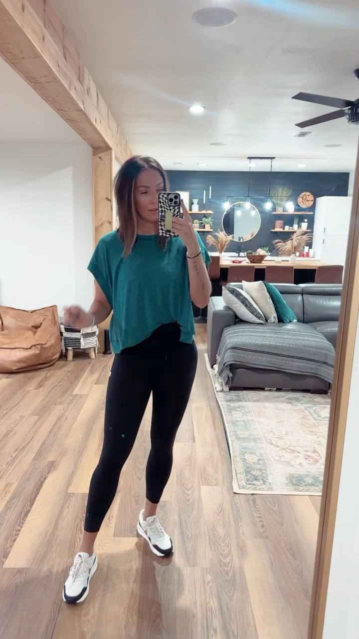 Top-medium (could have done a small)
Leggings-small
Sneakers-tts 8

#LTKshoecrush #LTKstyletip #LTKfitness