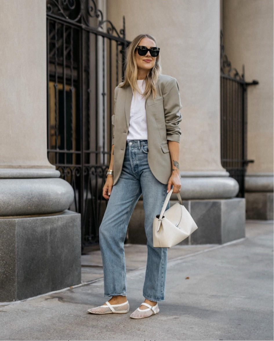 Love this blazer and you can get it for 20% of today only with HAPPY20! 


#LTKSaleAlert #LTKShoeCrush #LTKStyleTip